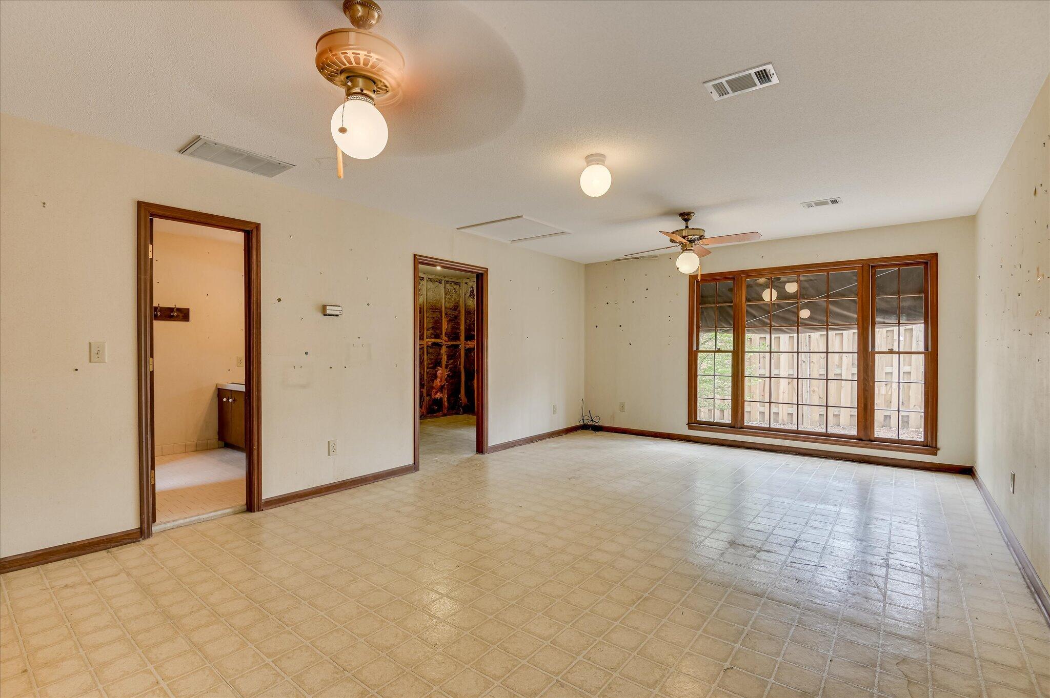 730 Ravenel Road