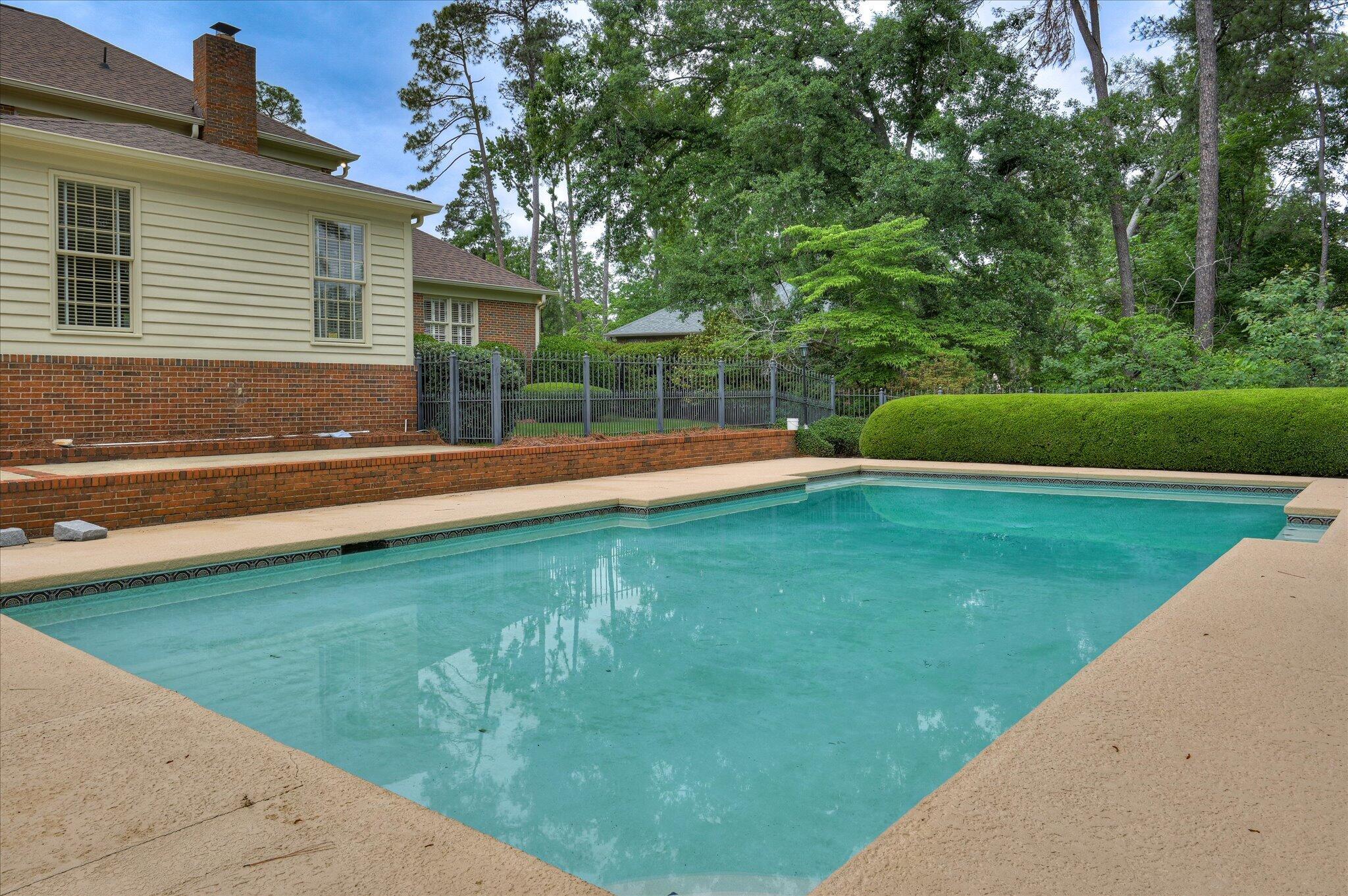 730 Ravenel Road