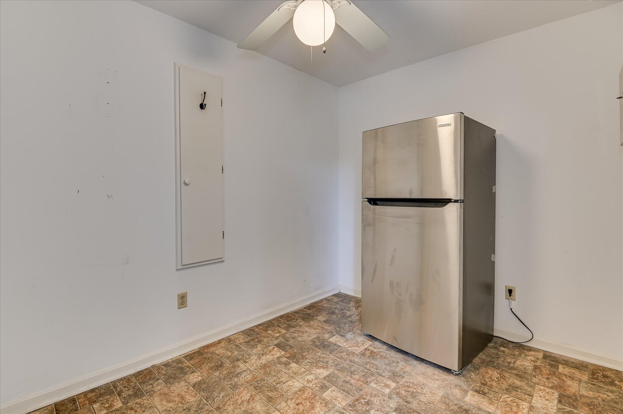 730 Ravenel Road