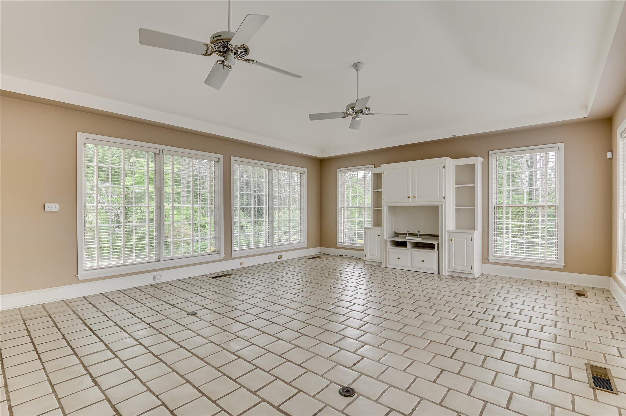 730 Ravenel Road