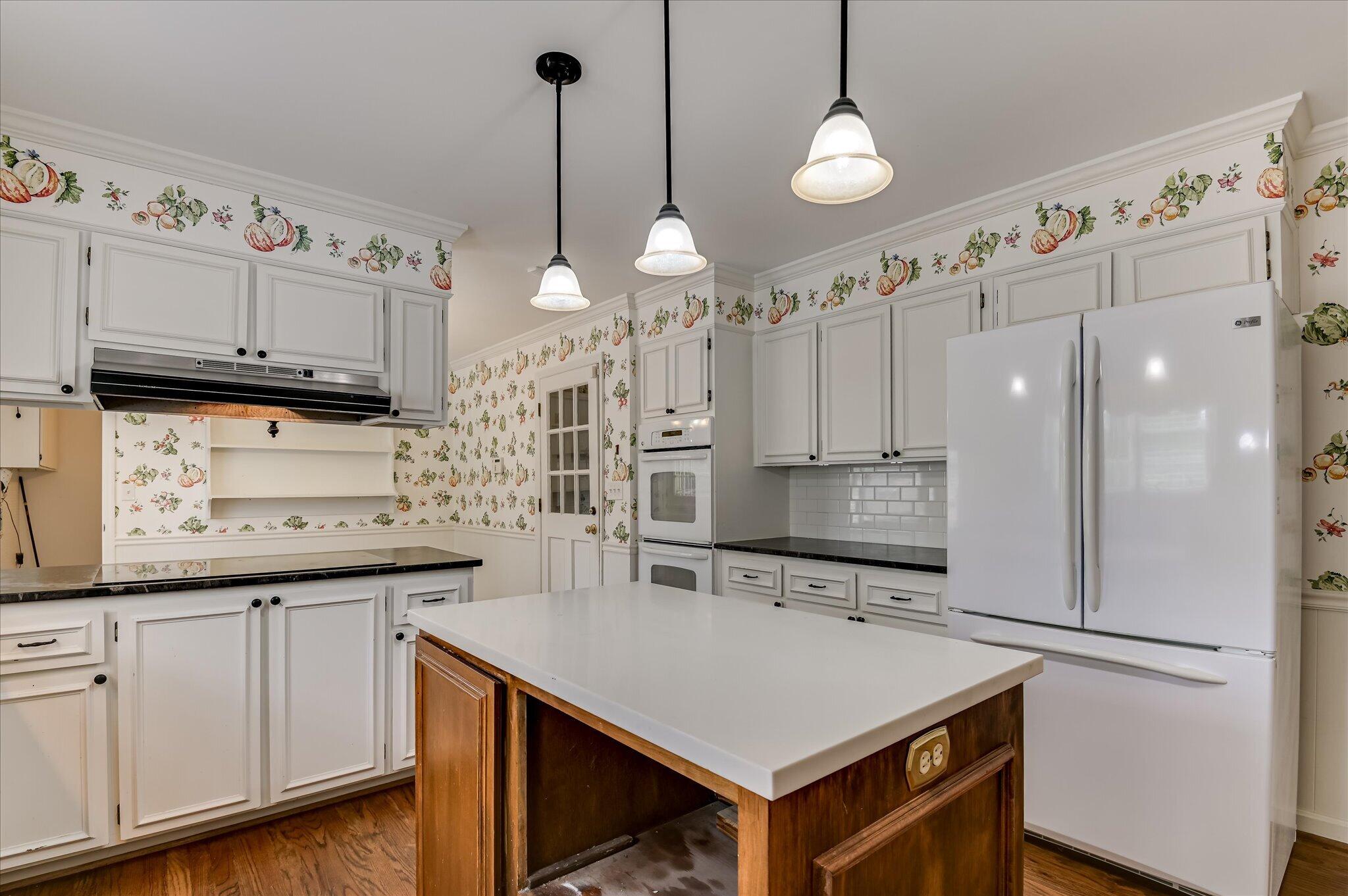 730 Ravenel Road