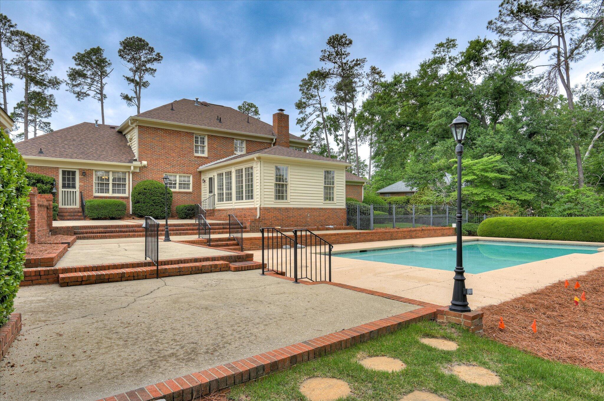 730 Ravenel Road