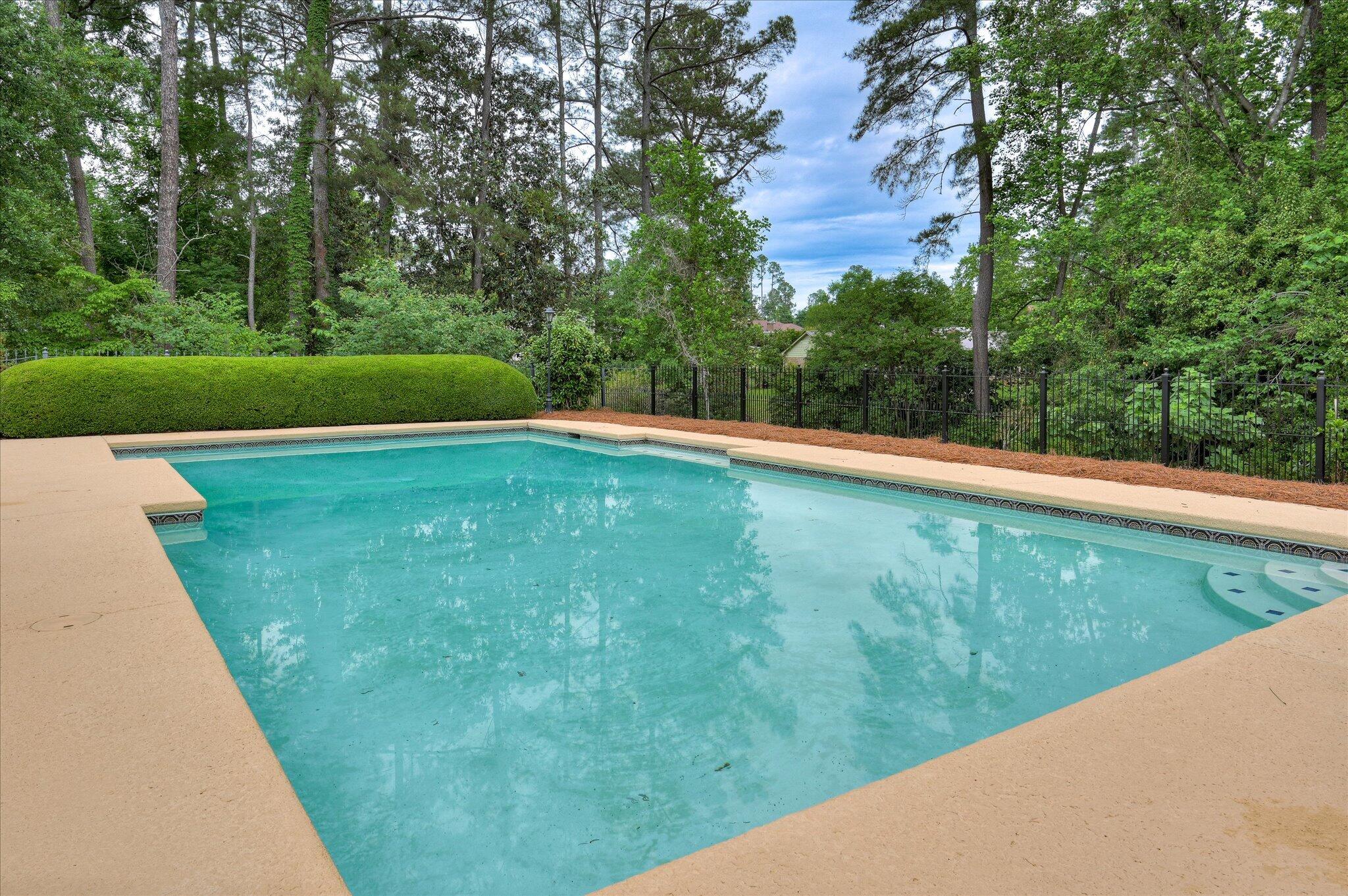 730 Ravenel Road