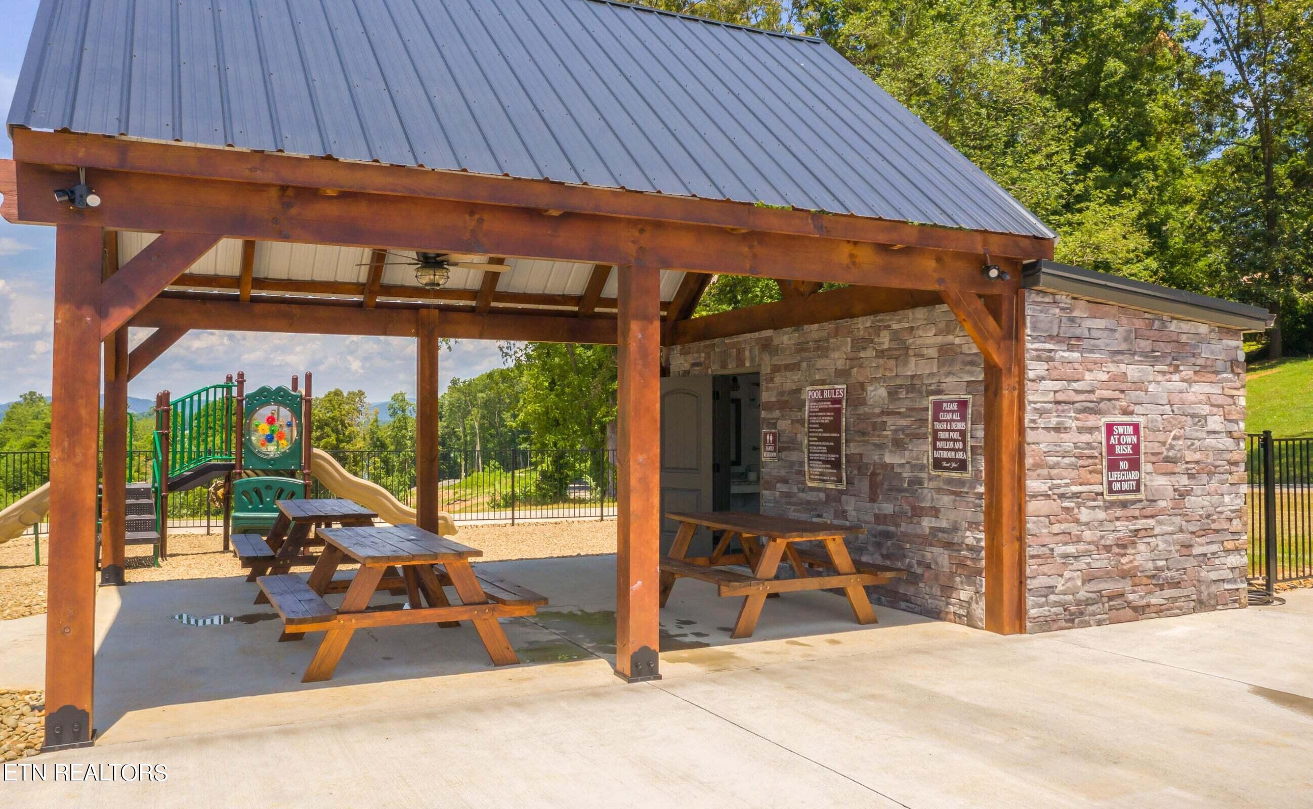 3147 Bridgewater Blvd