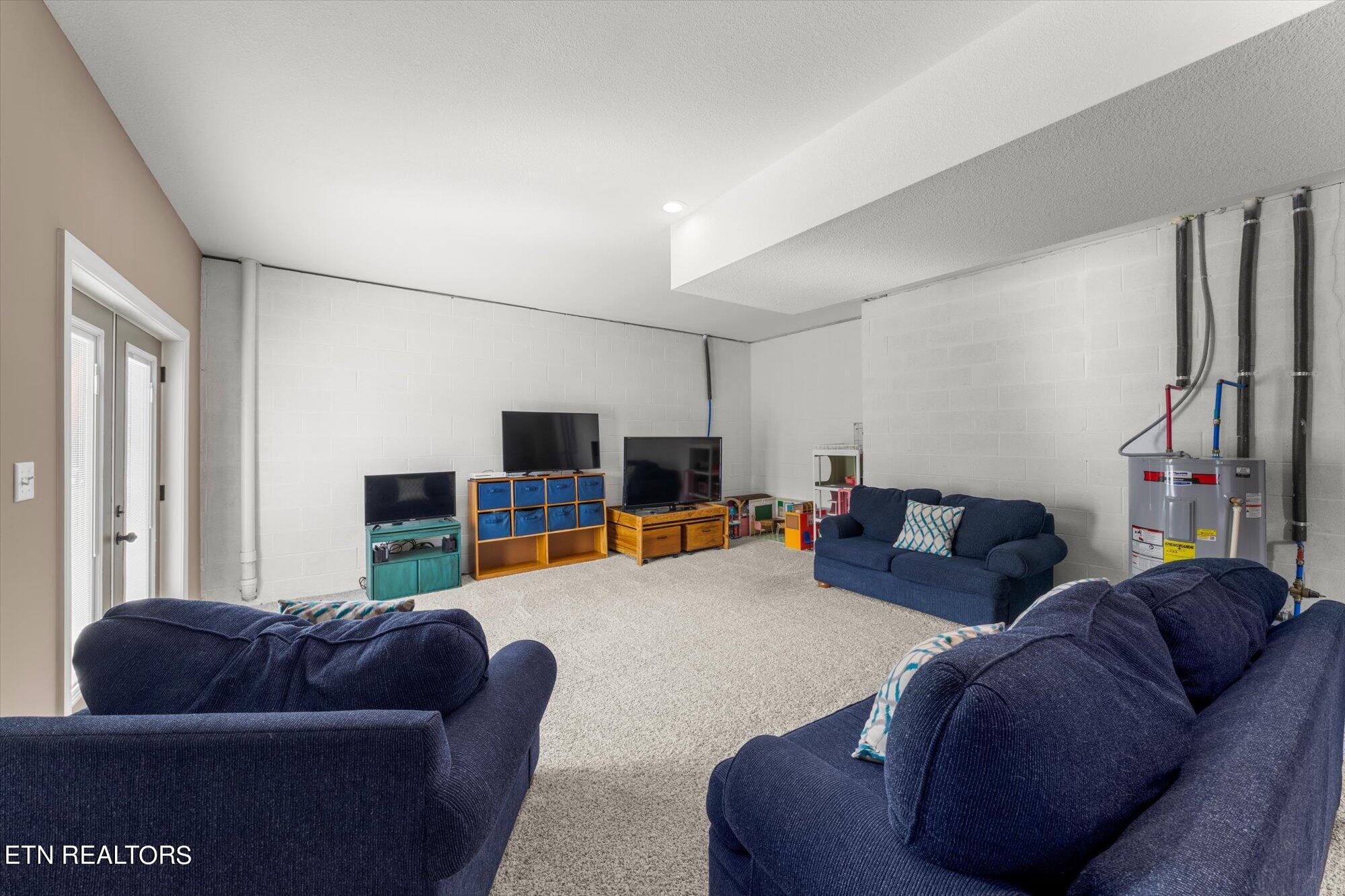 3147 Bridgewater Blvd