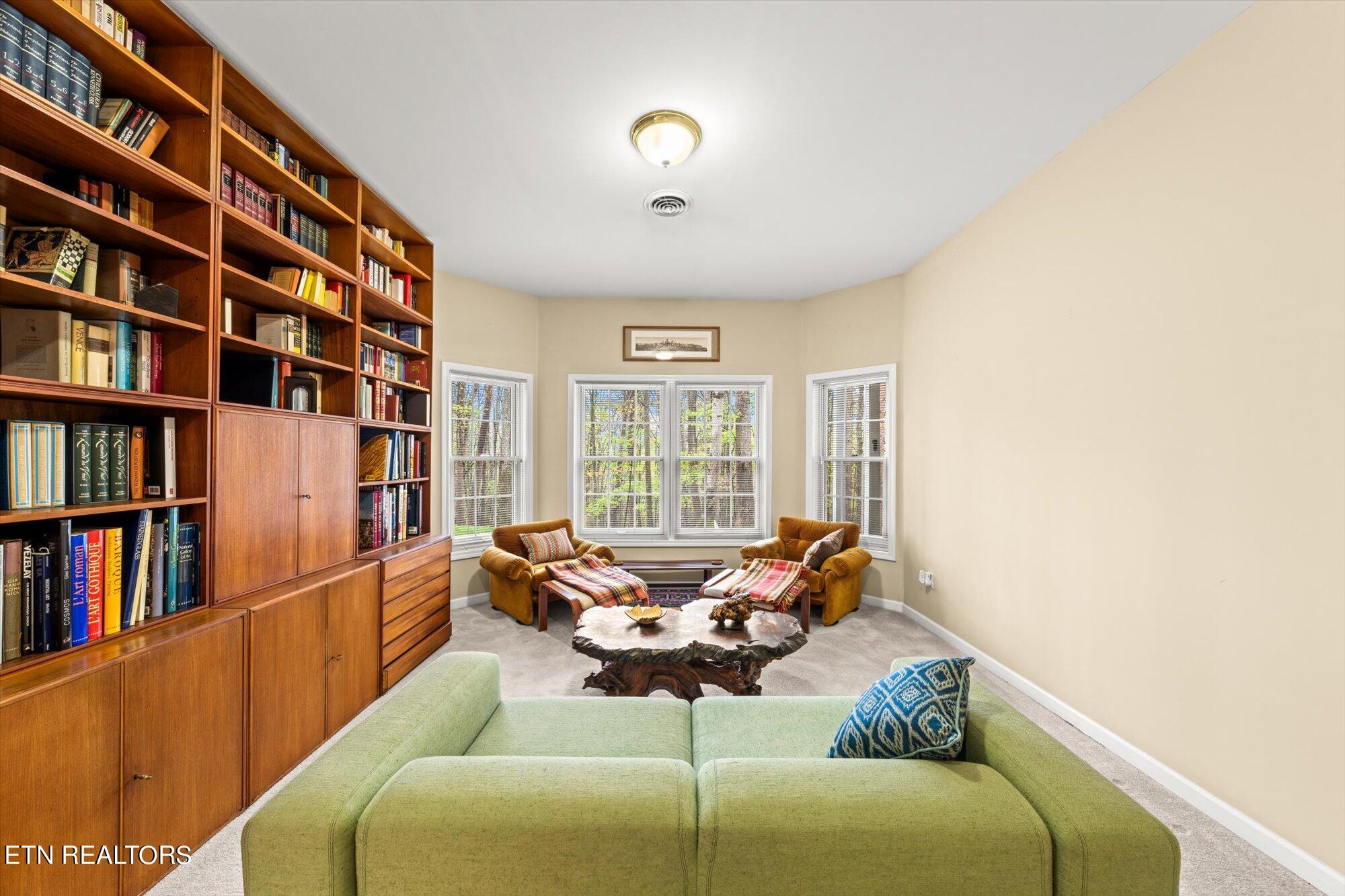 Relocate to Farragut TN to Fox Run Community Lisa Sinclair