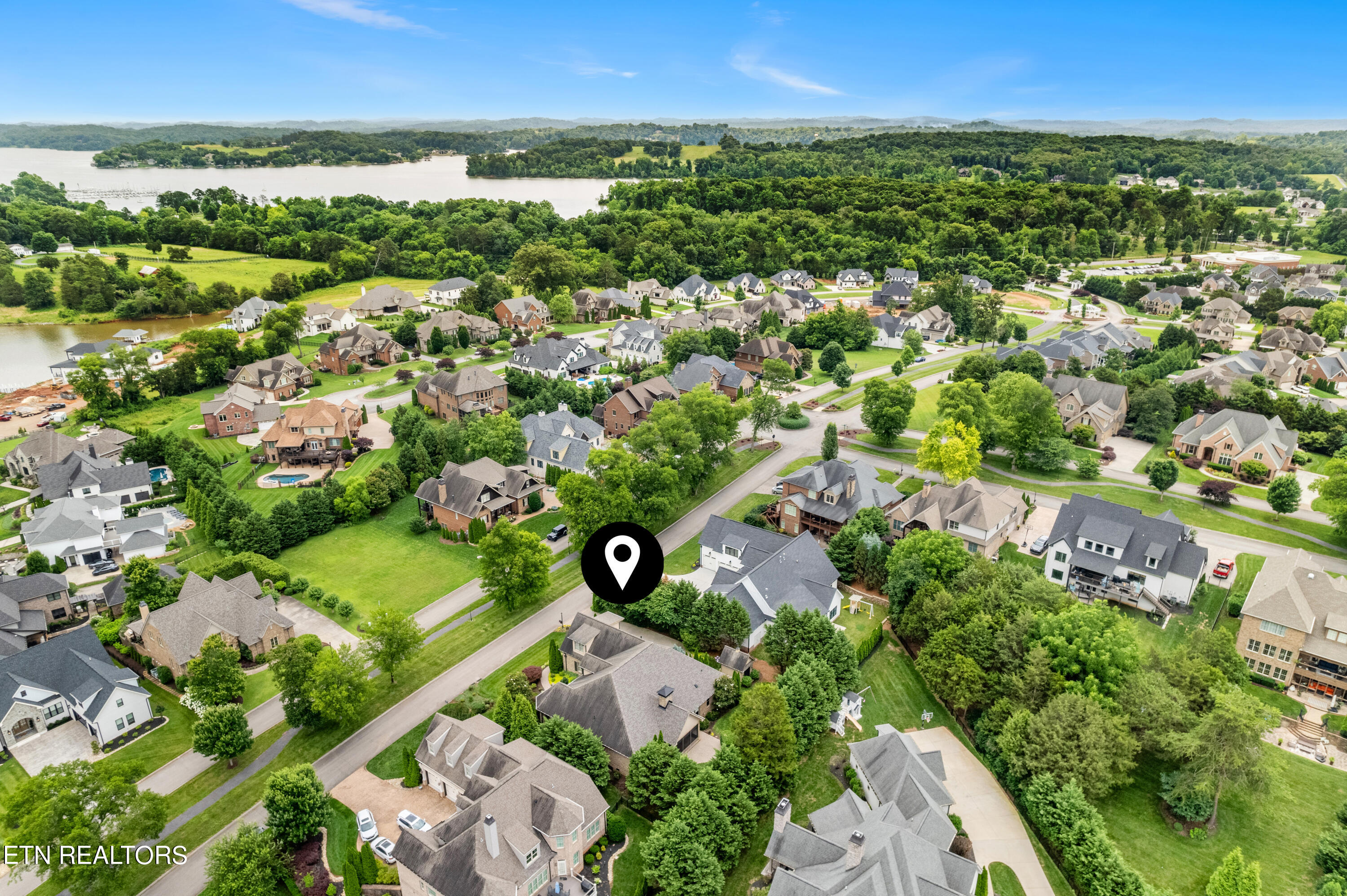 1516 Charlottesville Blvd