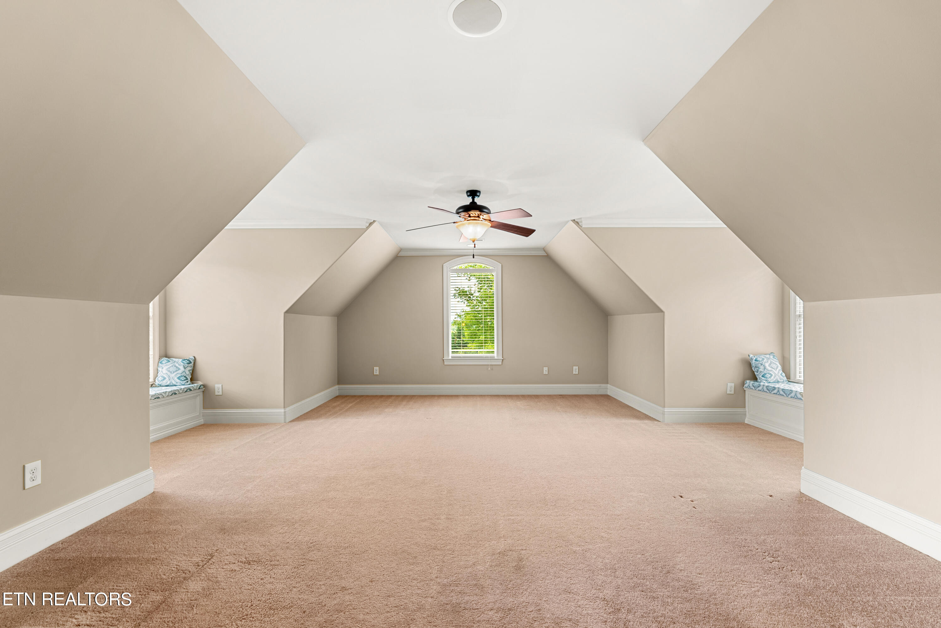 1516 Charlottesville Blvd