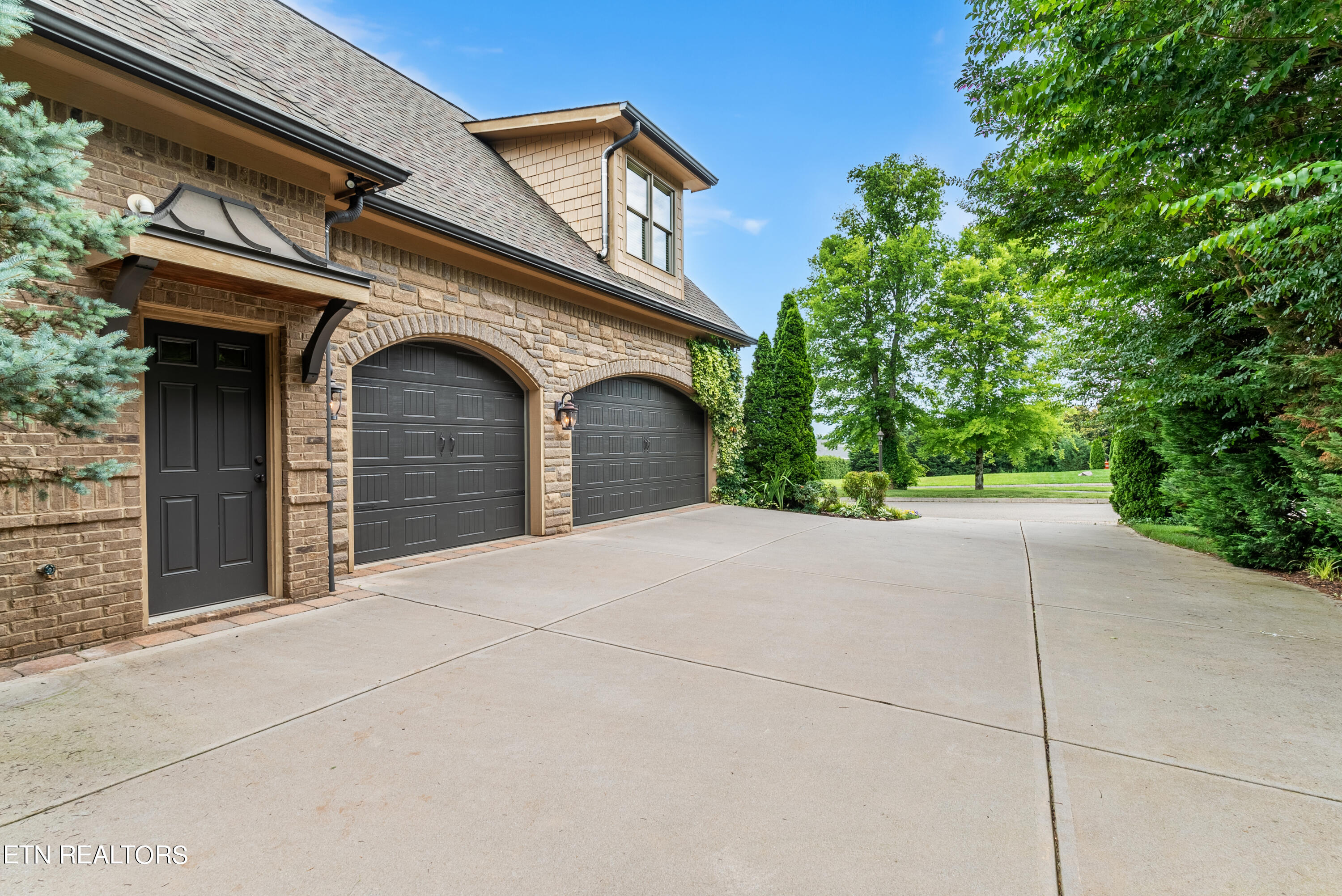 1516 Charlottesville Blvd