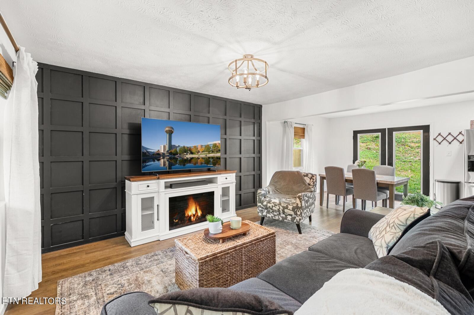 430 Sherwood Estates Circle