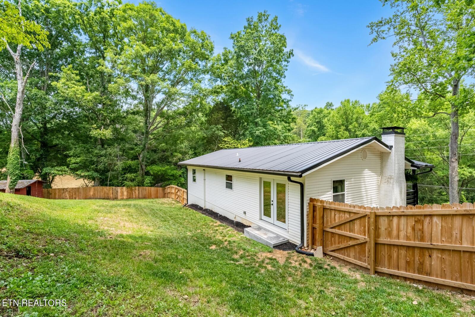 430 Sherwood Estates Circle