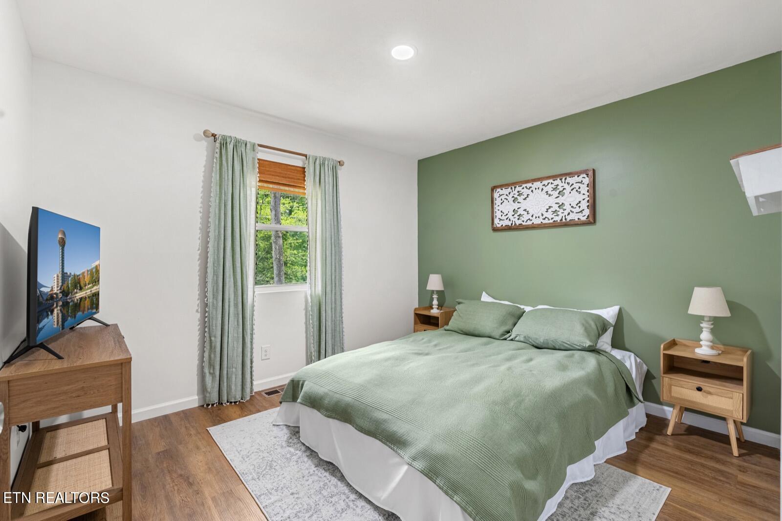 430 Sherwood Estates Circle