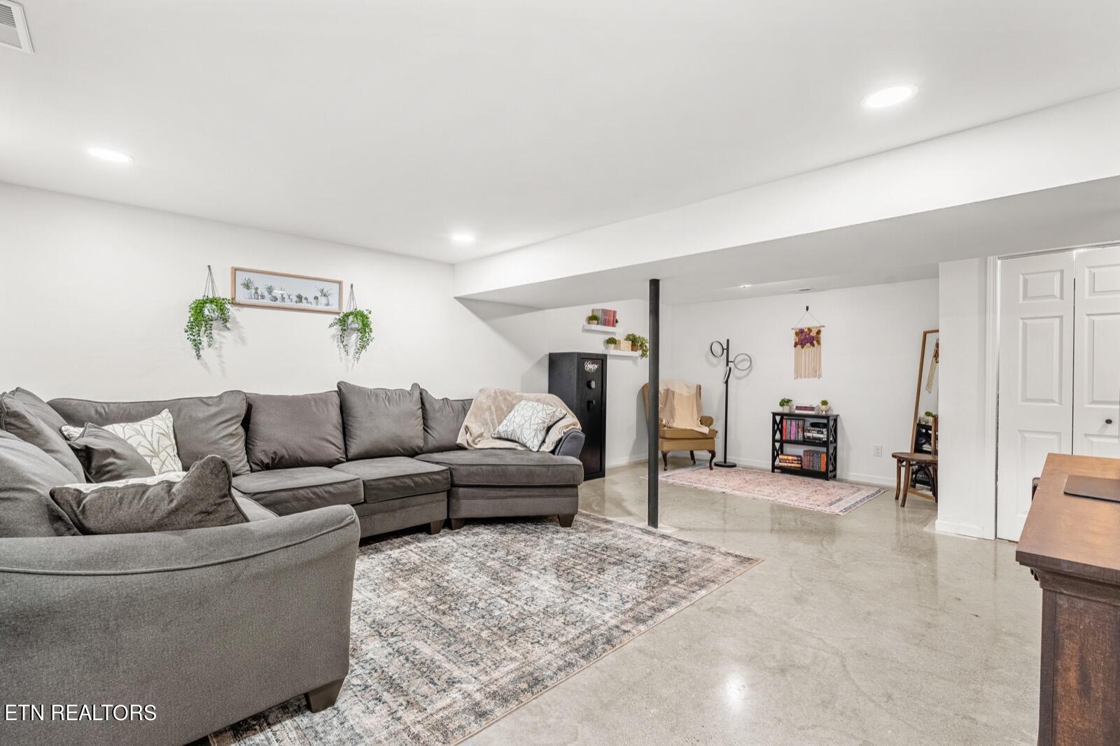 430 Sherwood Estates Circle