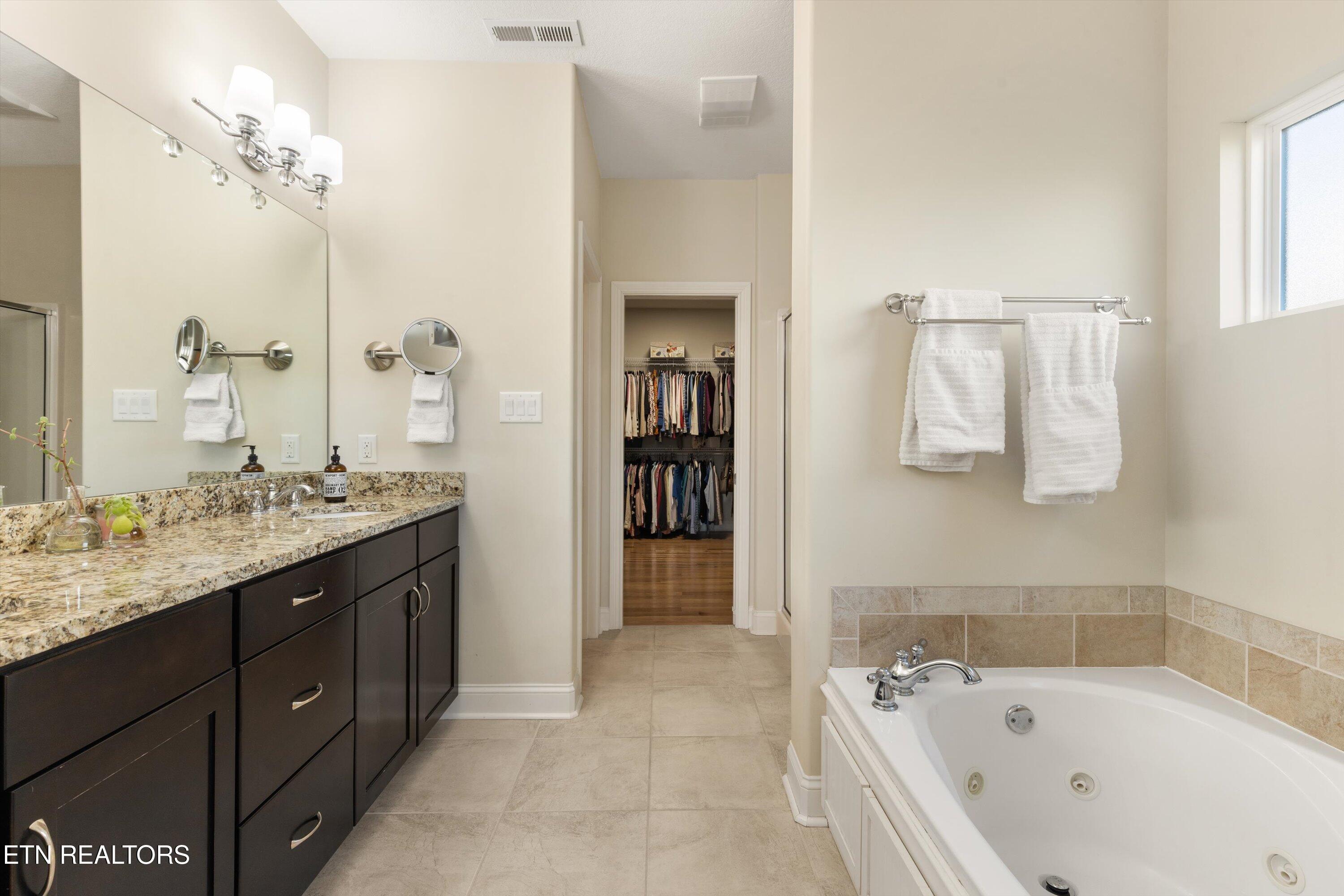 11648 Shirecliffe Lane