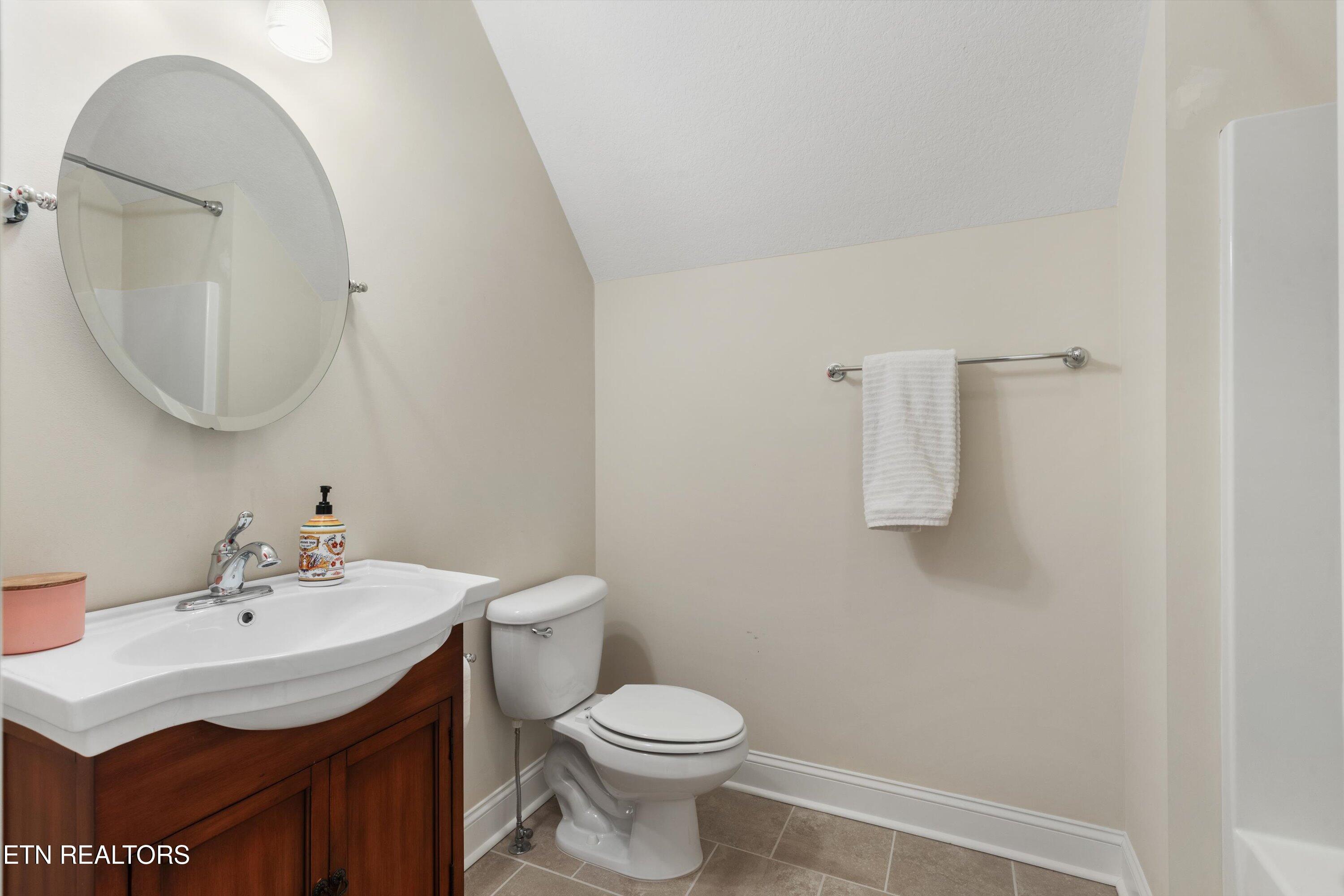 11648 Shirecliffe Lane