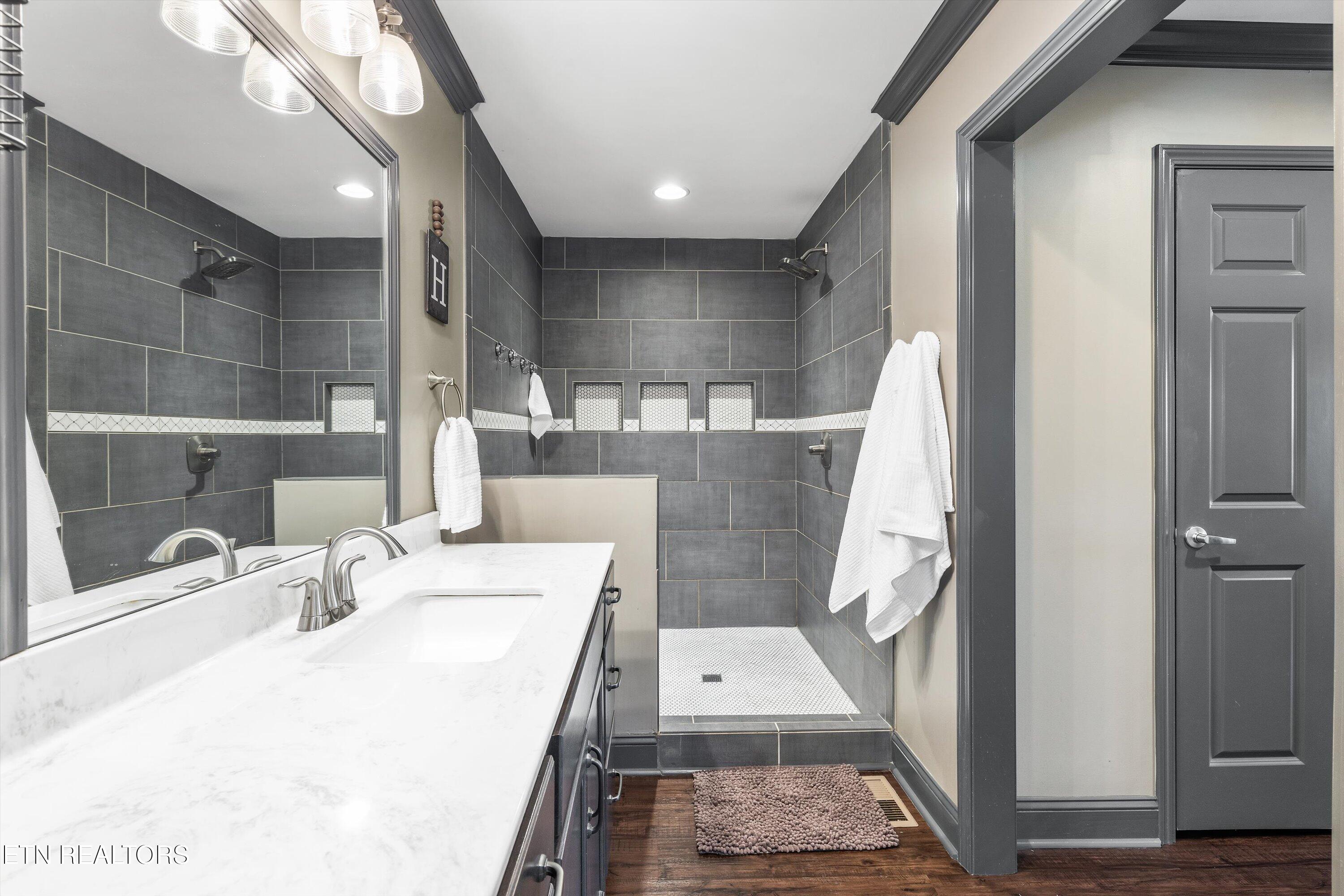 9928 Sierra Vista Lane