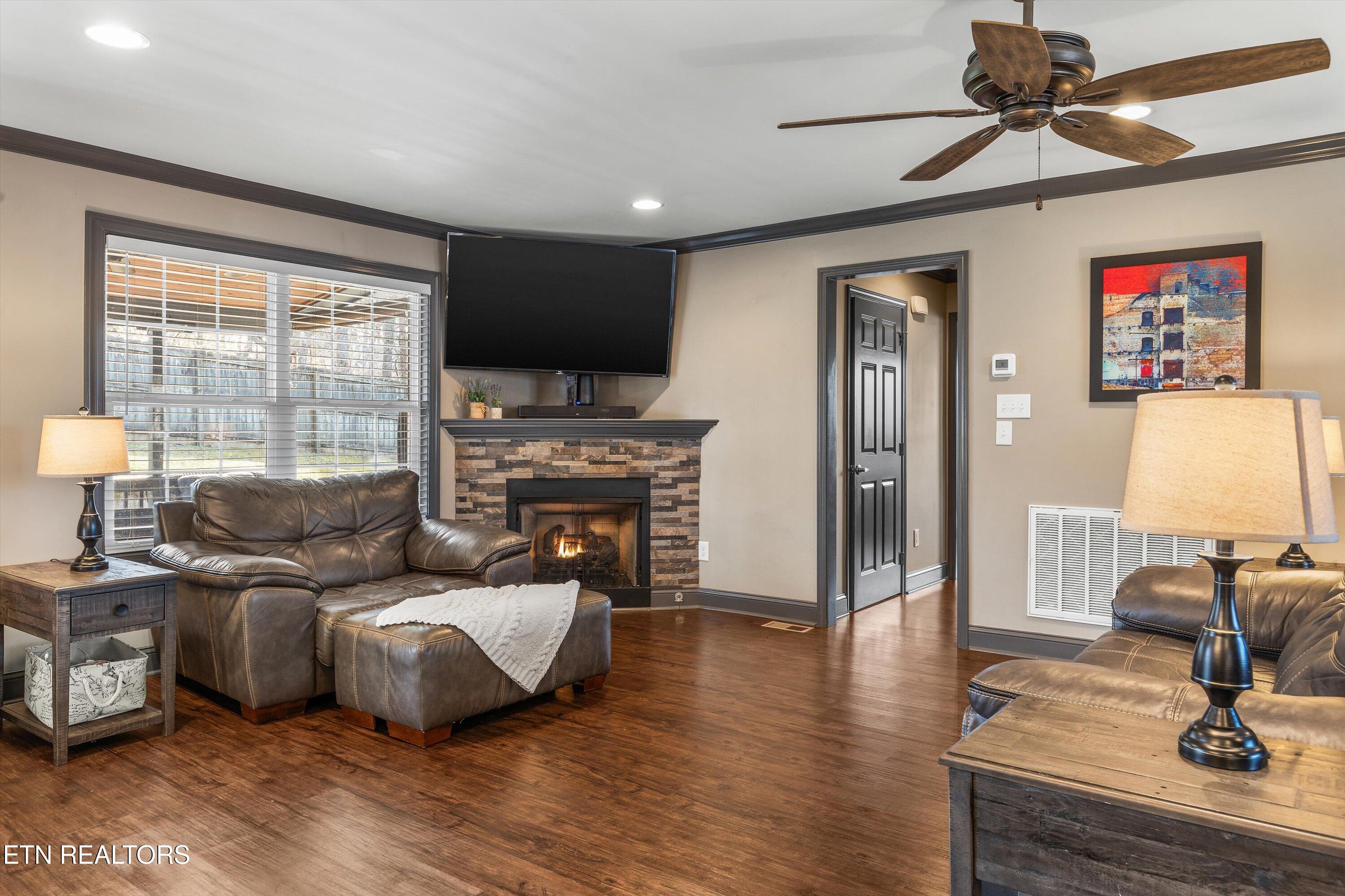 9928 Sierra Vista Lane