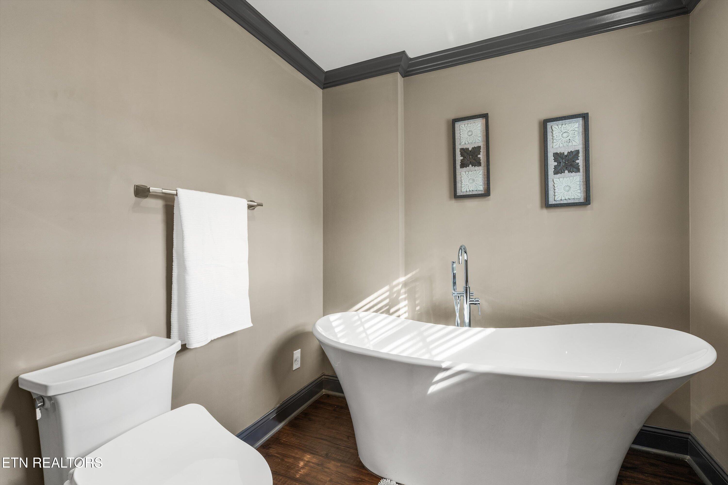 9928 Sierra Vista Lane