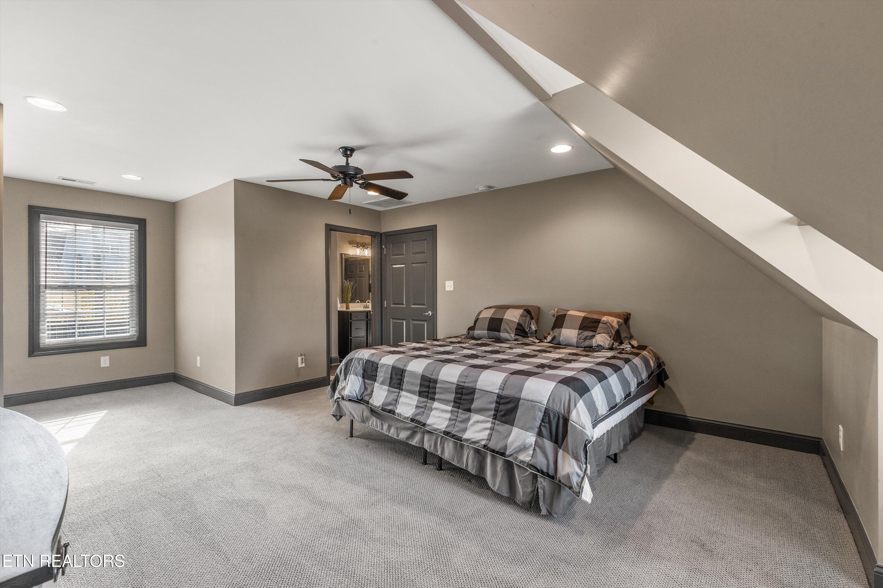 9928 Sierra Vista Lane