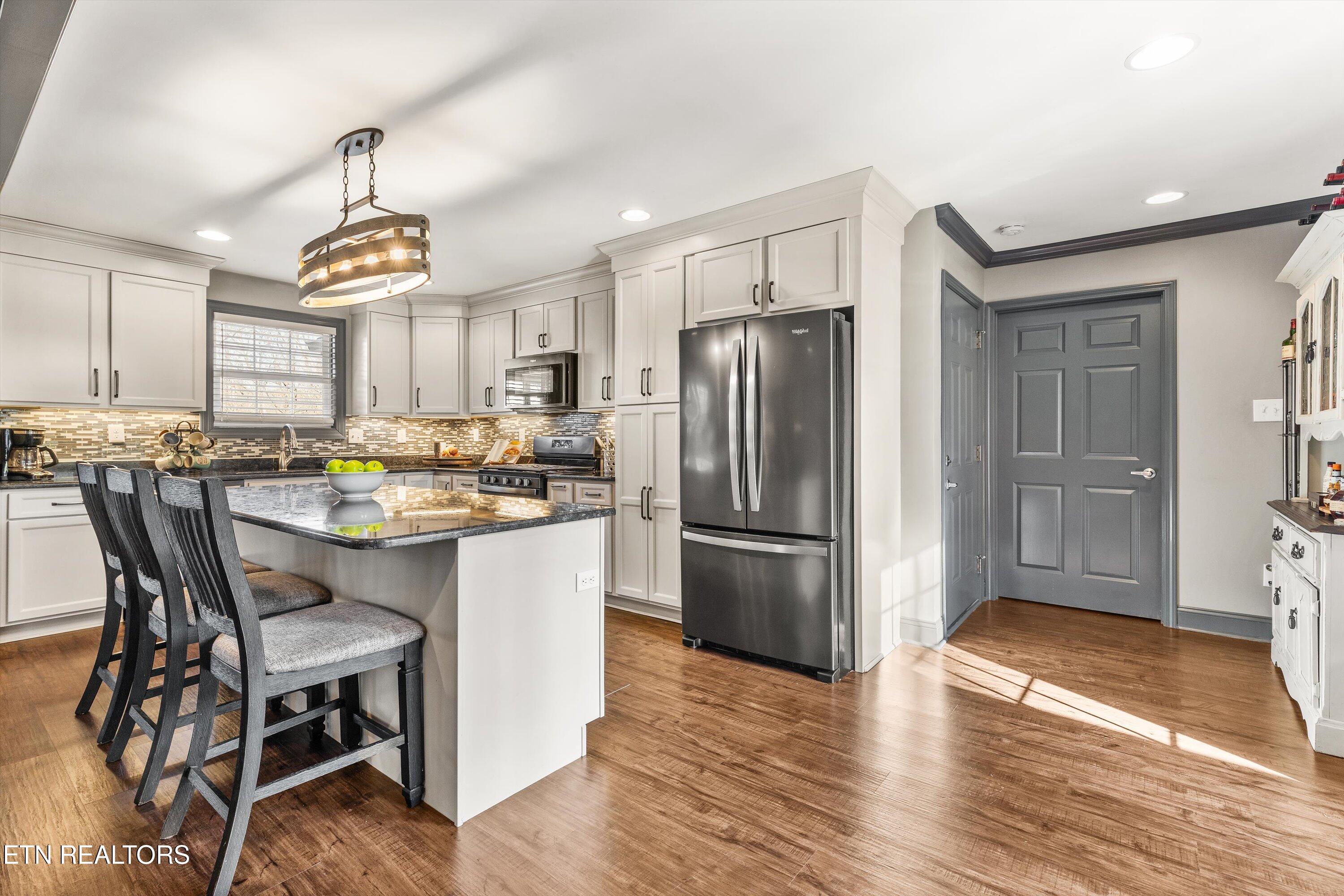 9928 Sierra Vista Lane