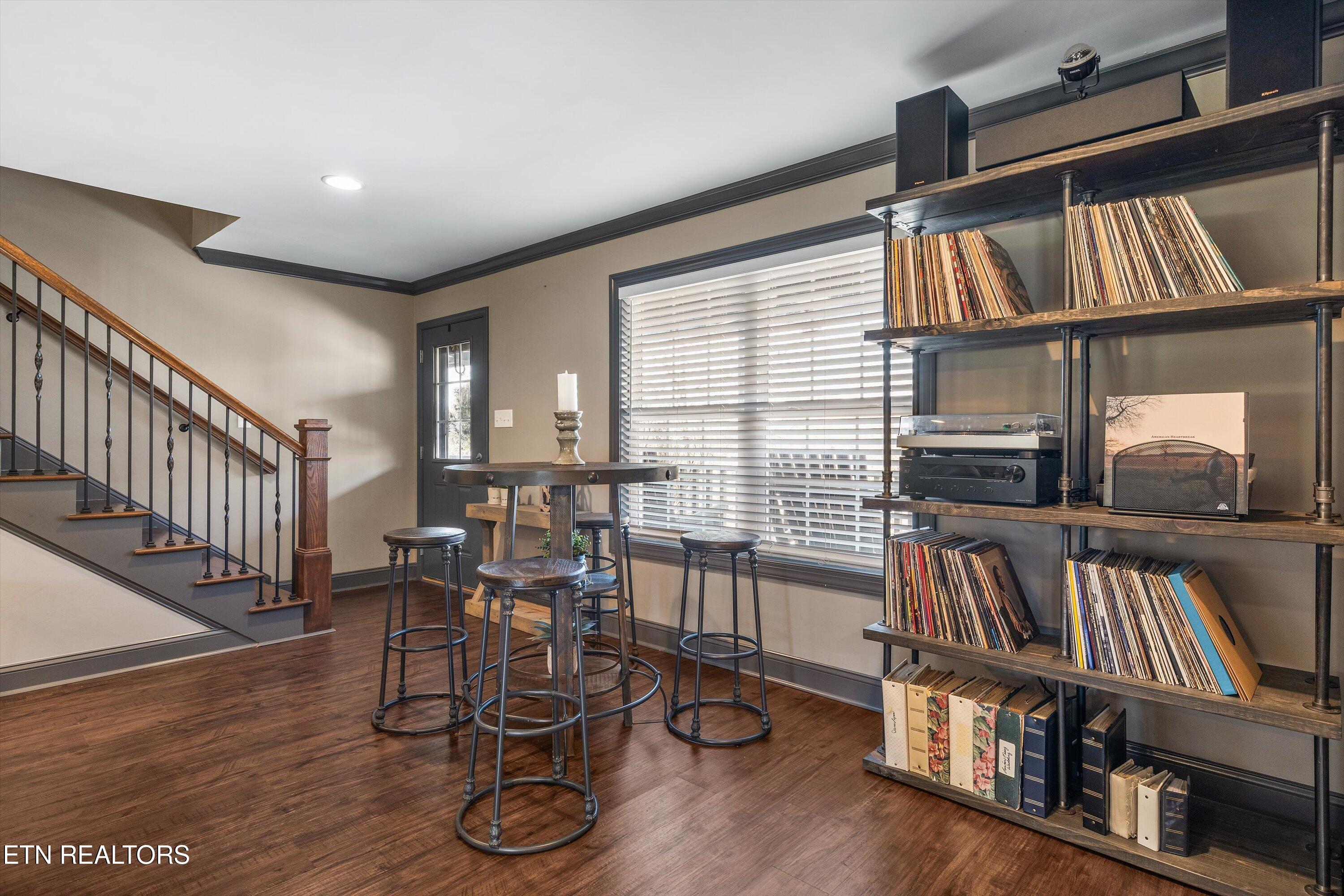 9928 Sierra Vista Lane