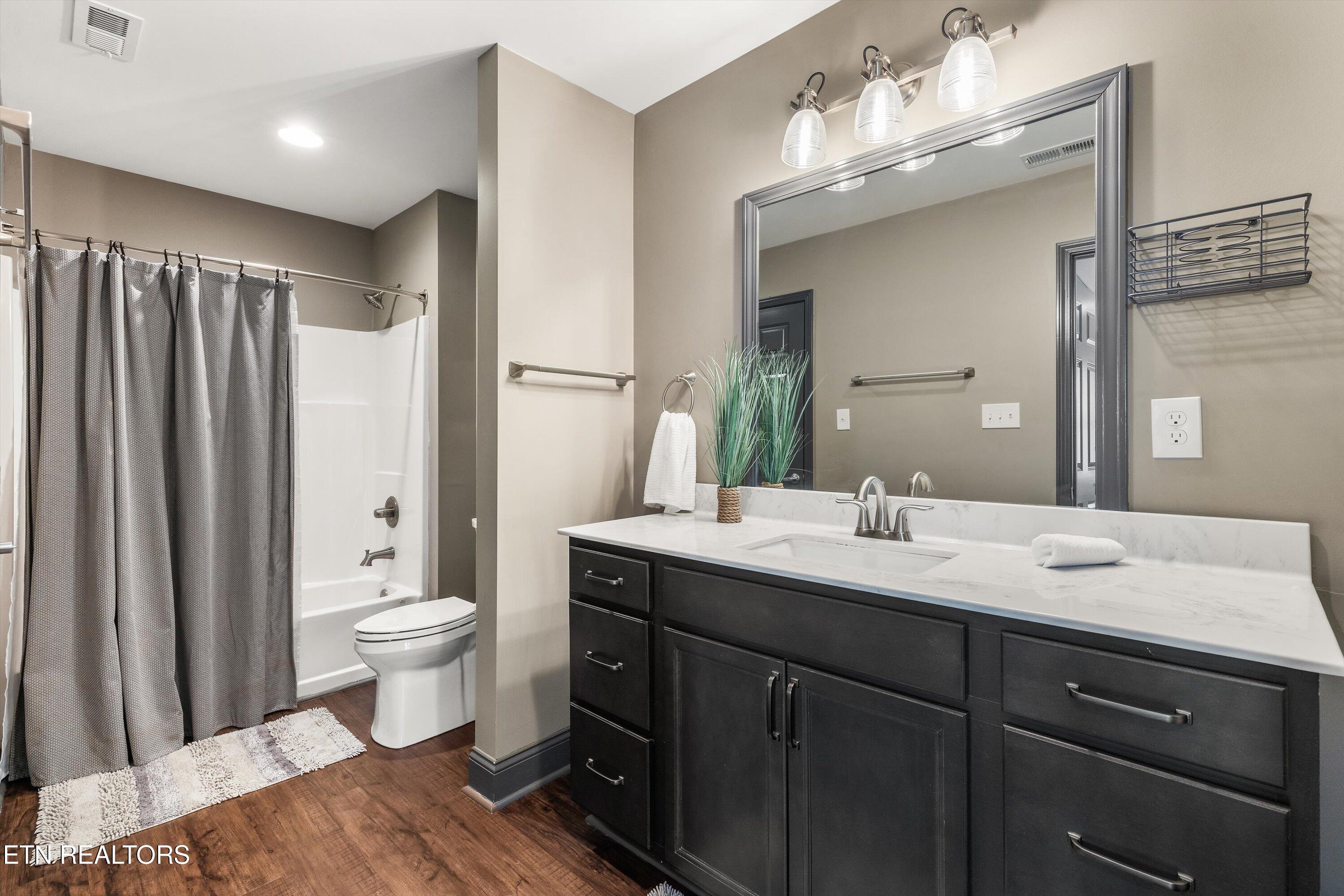 9928 Sierra Vista Lane