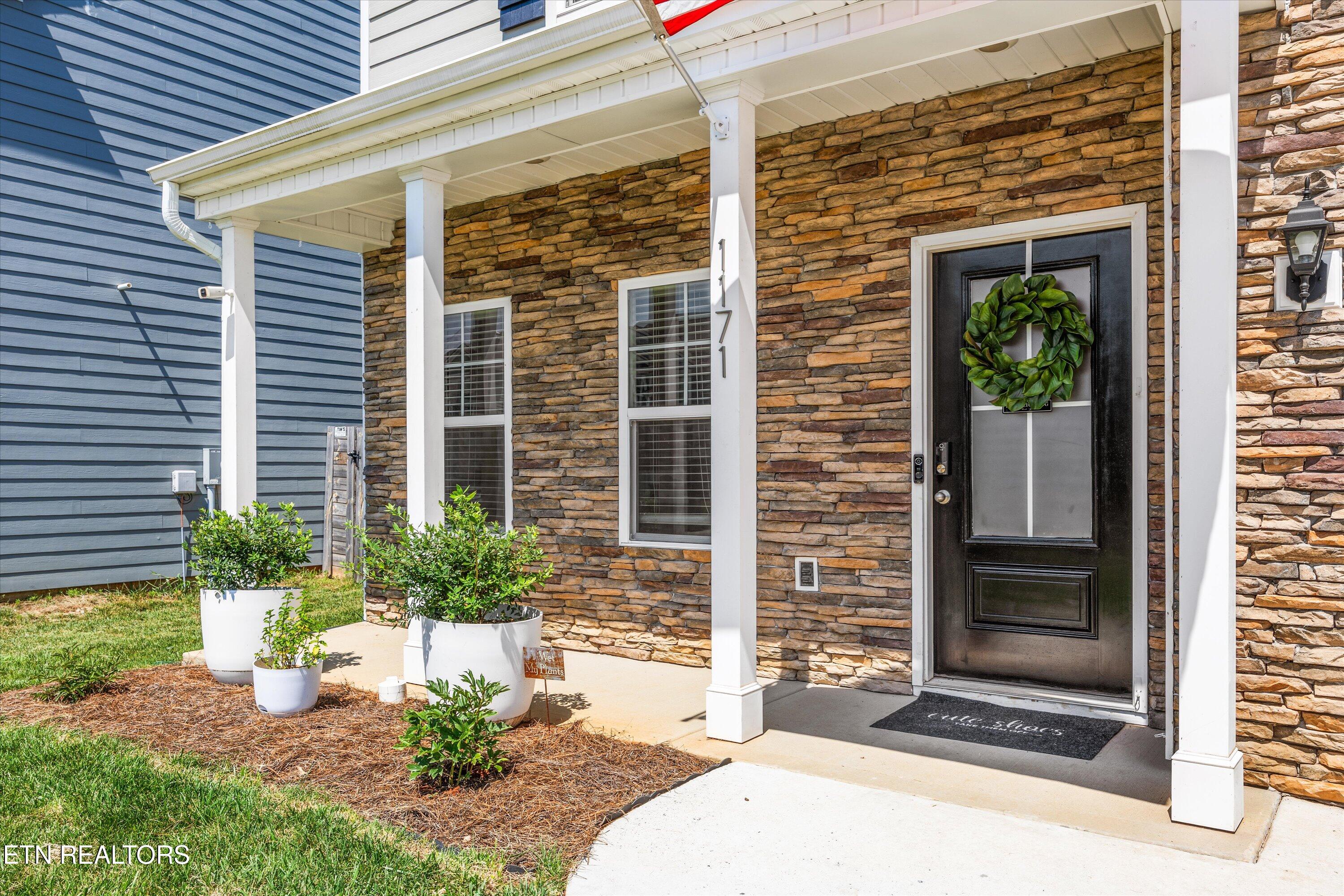 1171 Hampton Place Circle