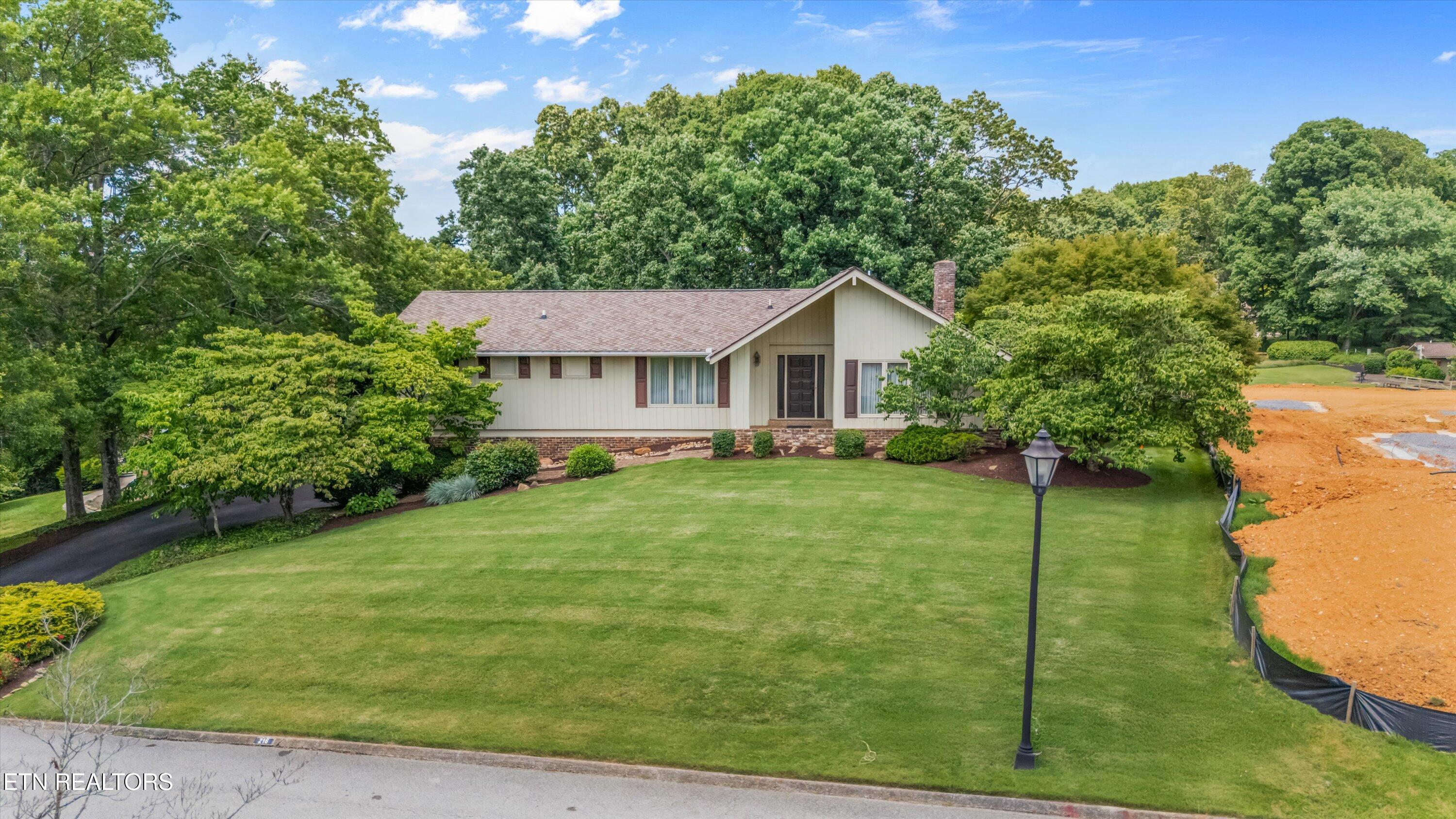 216 Saint Andrews Drive