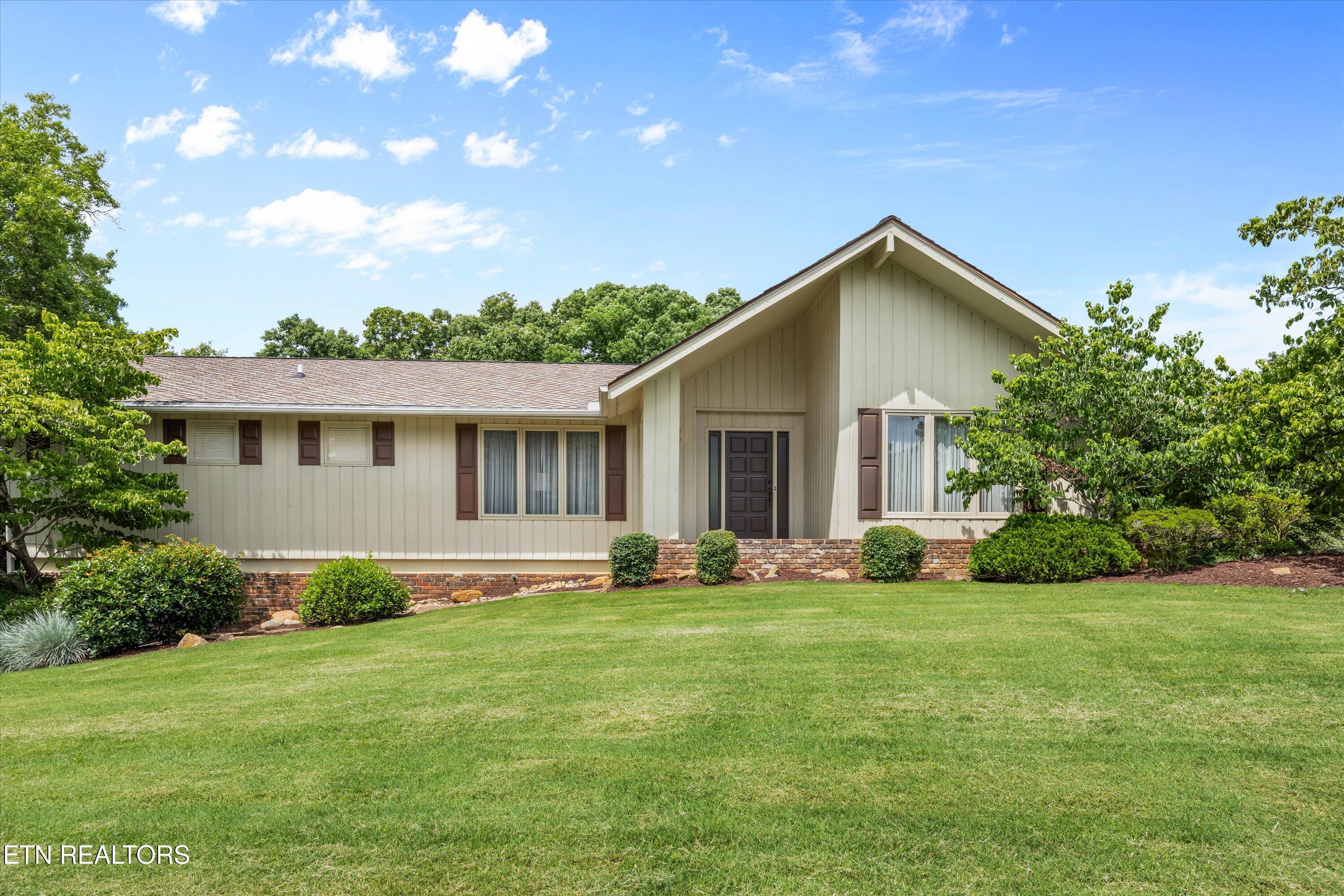 216 Saint Andrews Drive