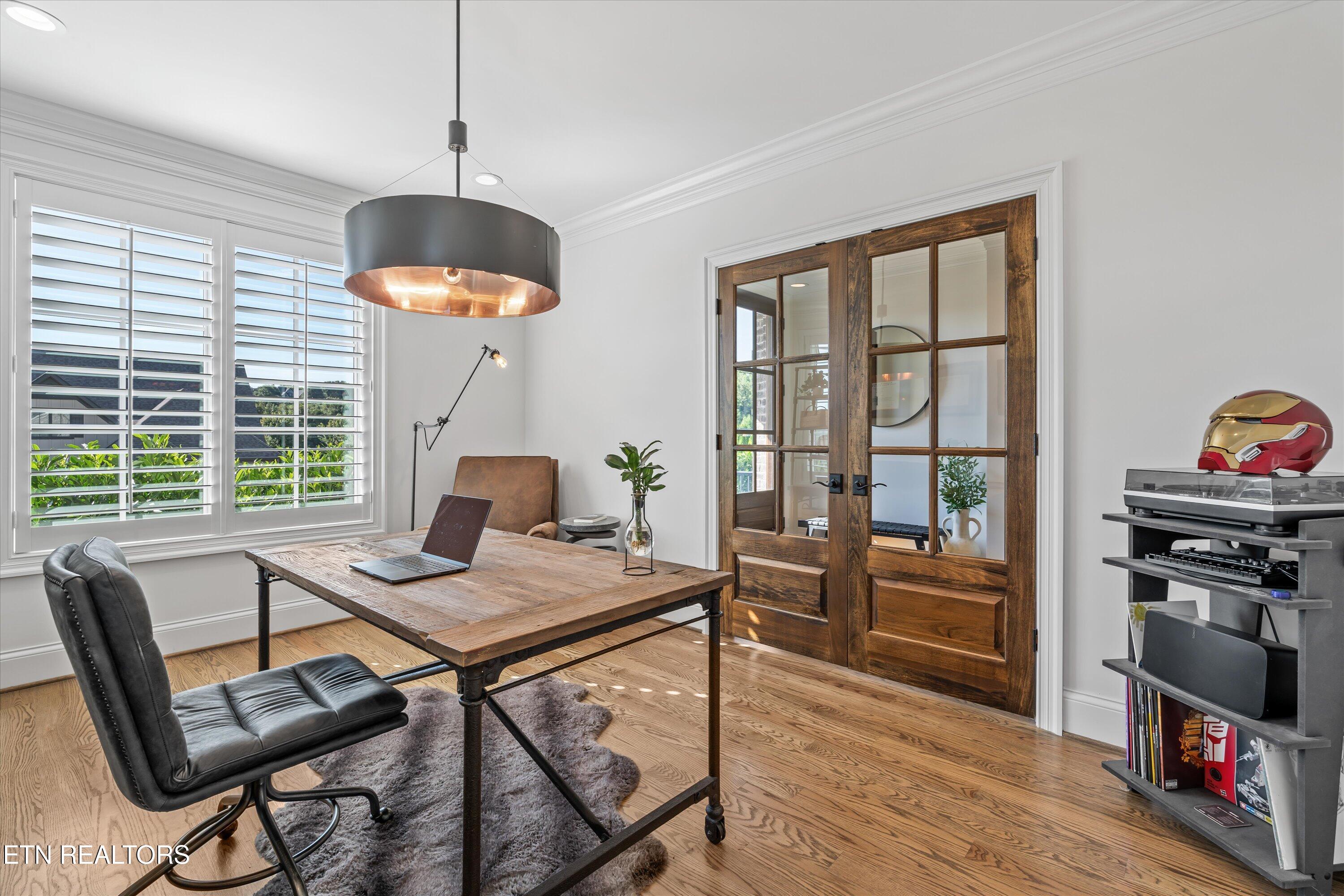 527 Larksong Drive