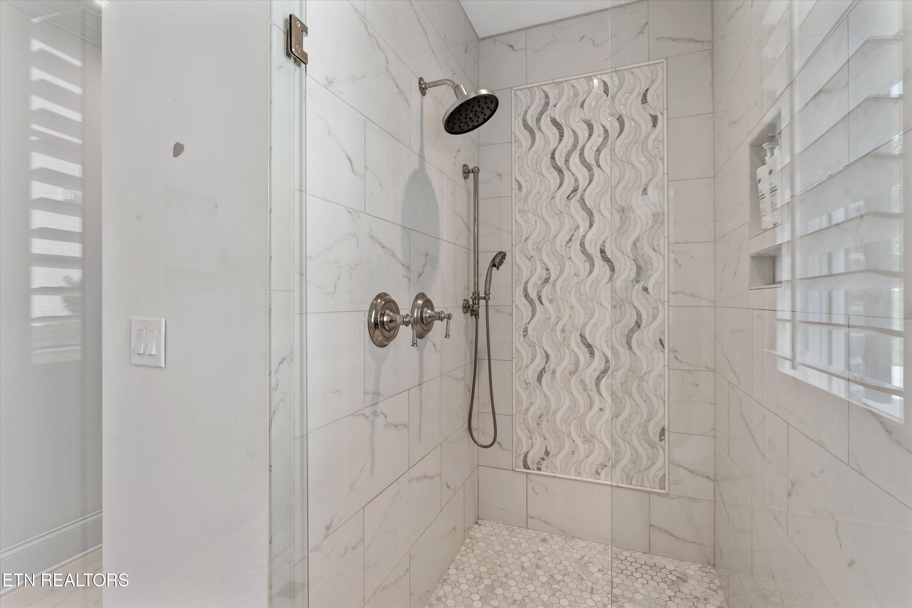527 Larksong Drive
