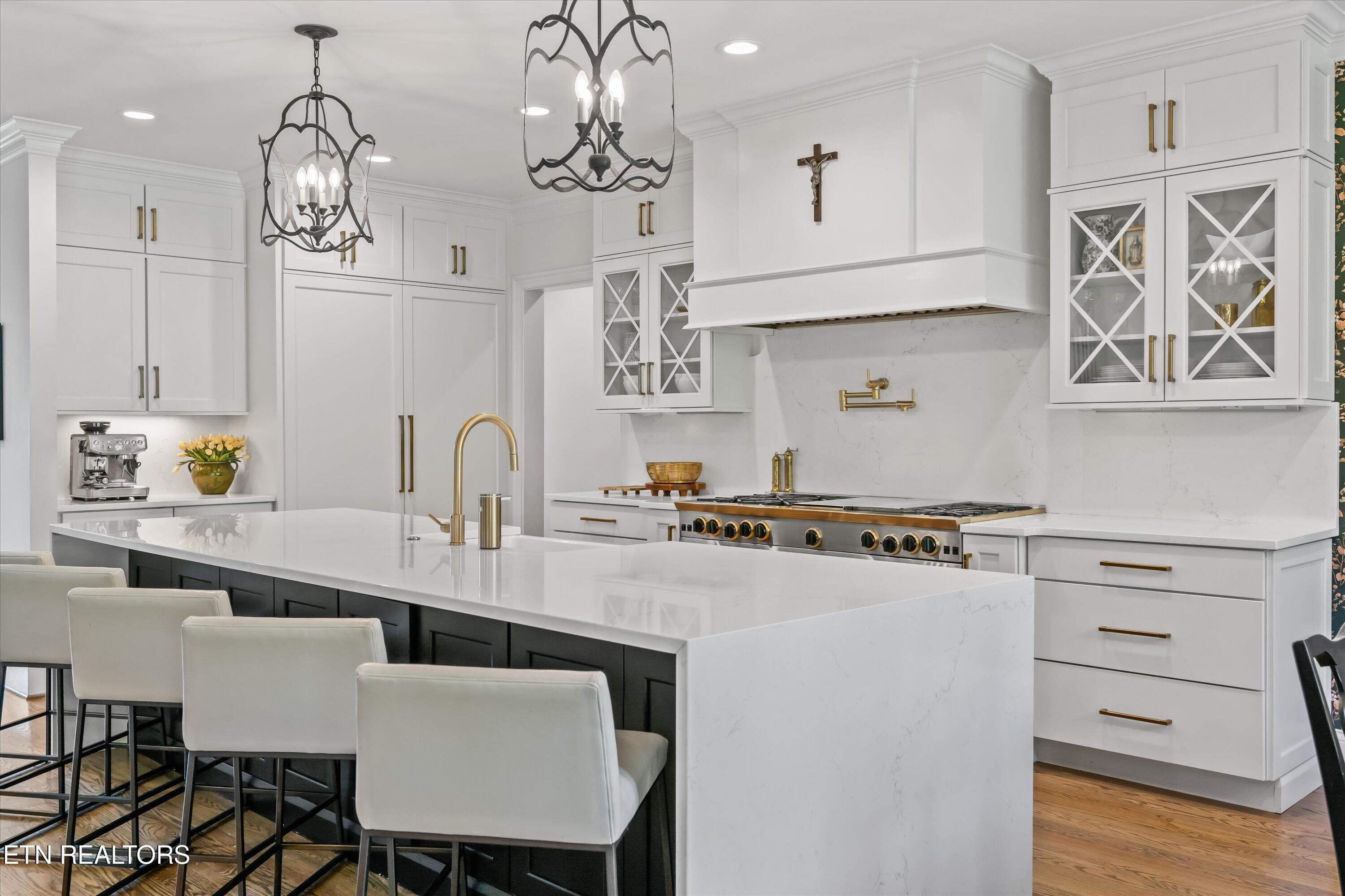 527 Larksong Drive