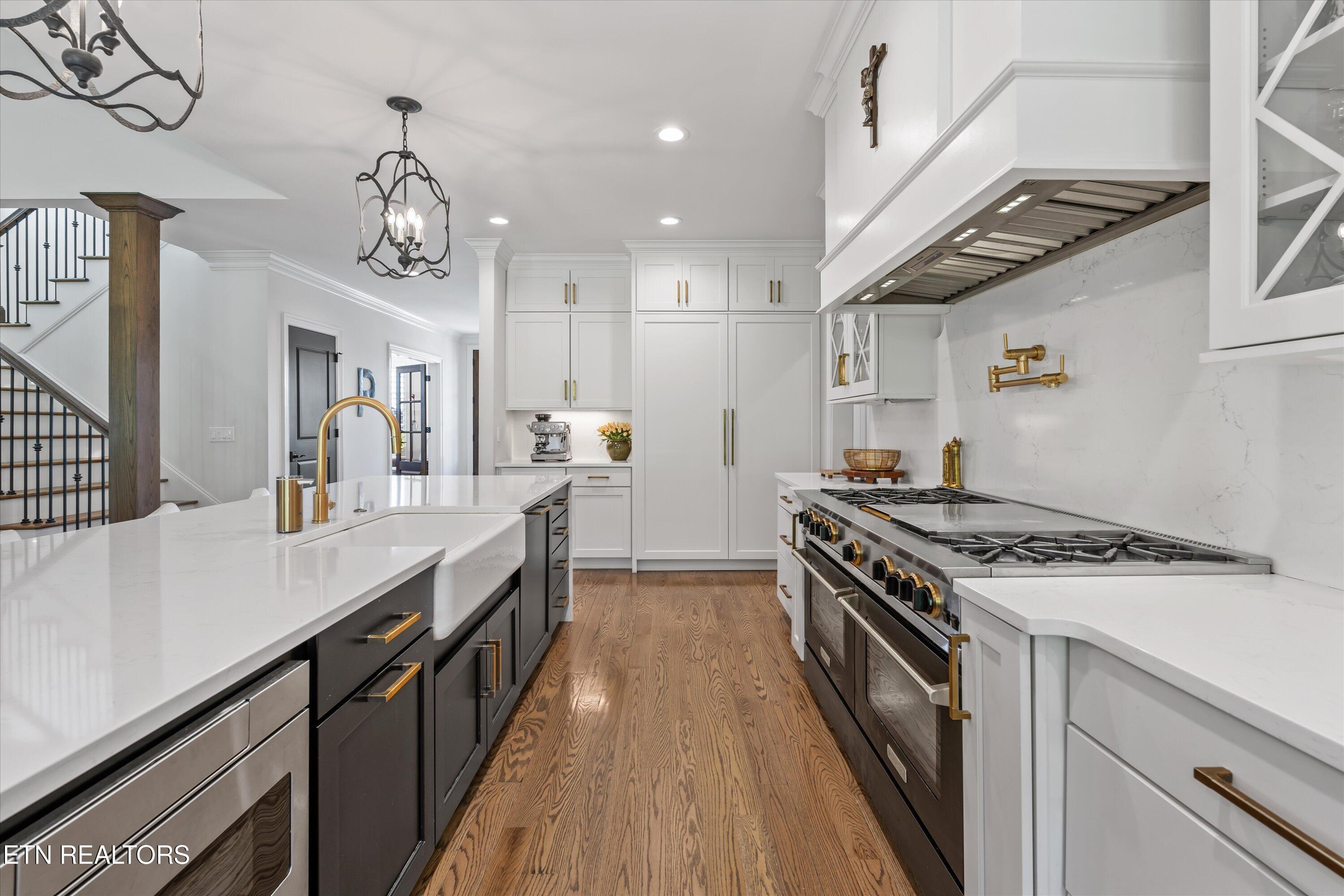 527 Larksong Drive