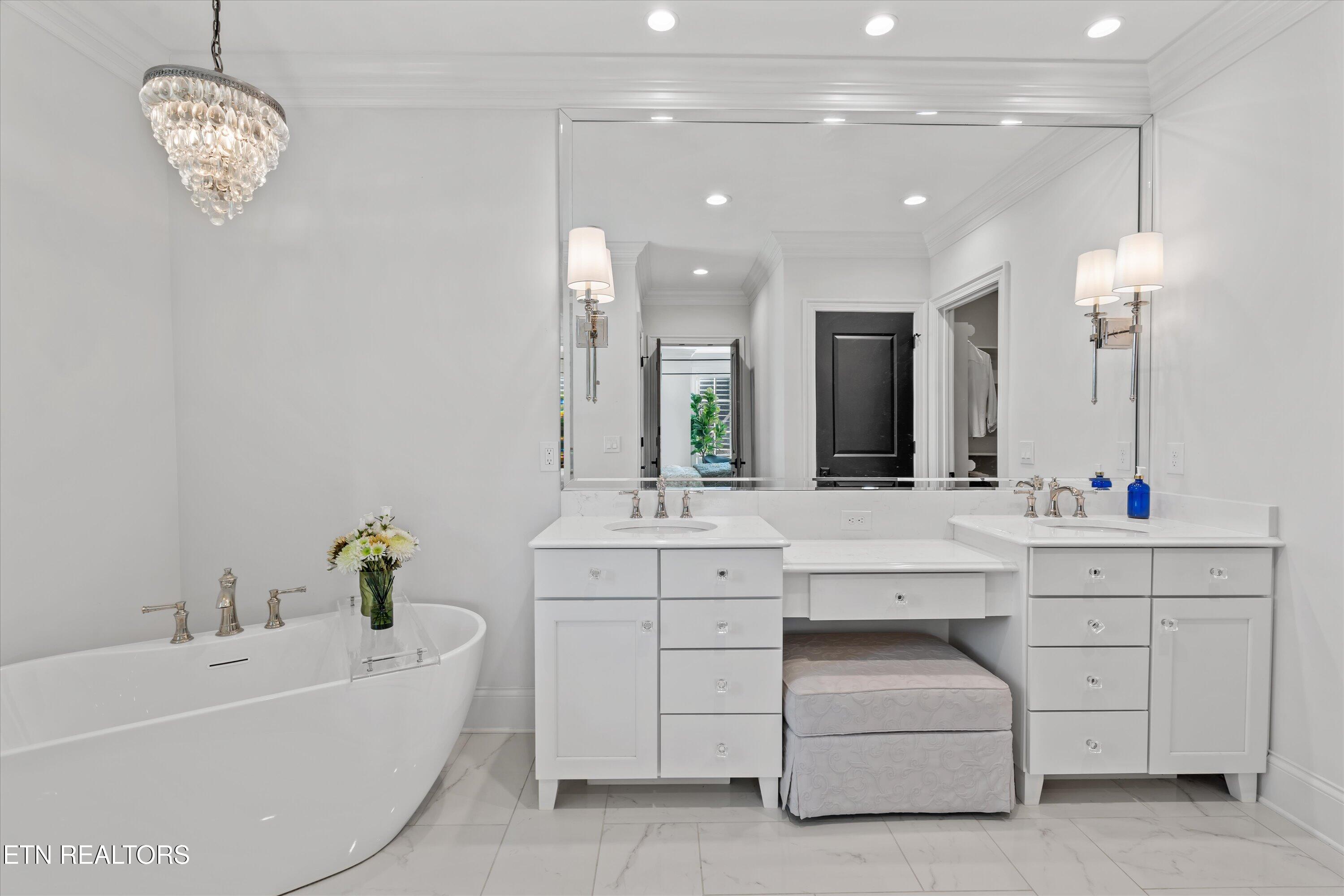 527 Larksong Drive