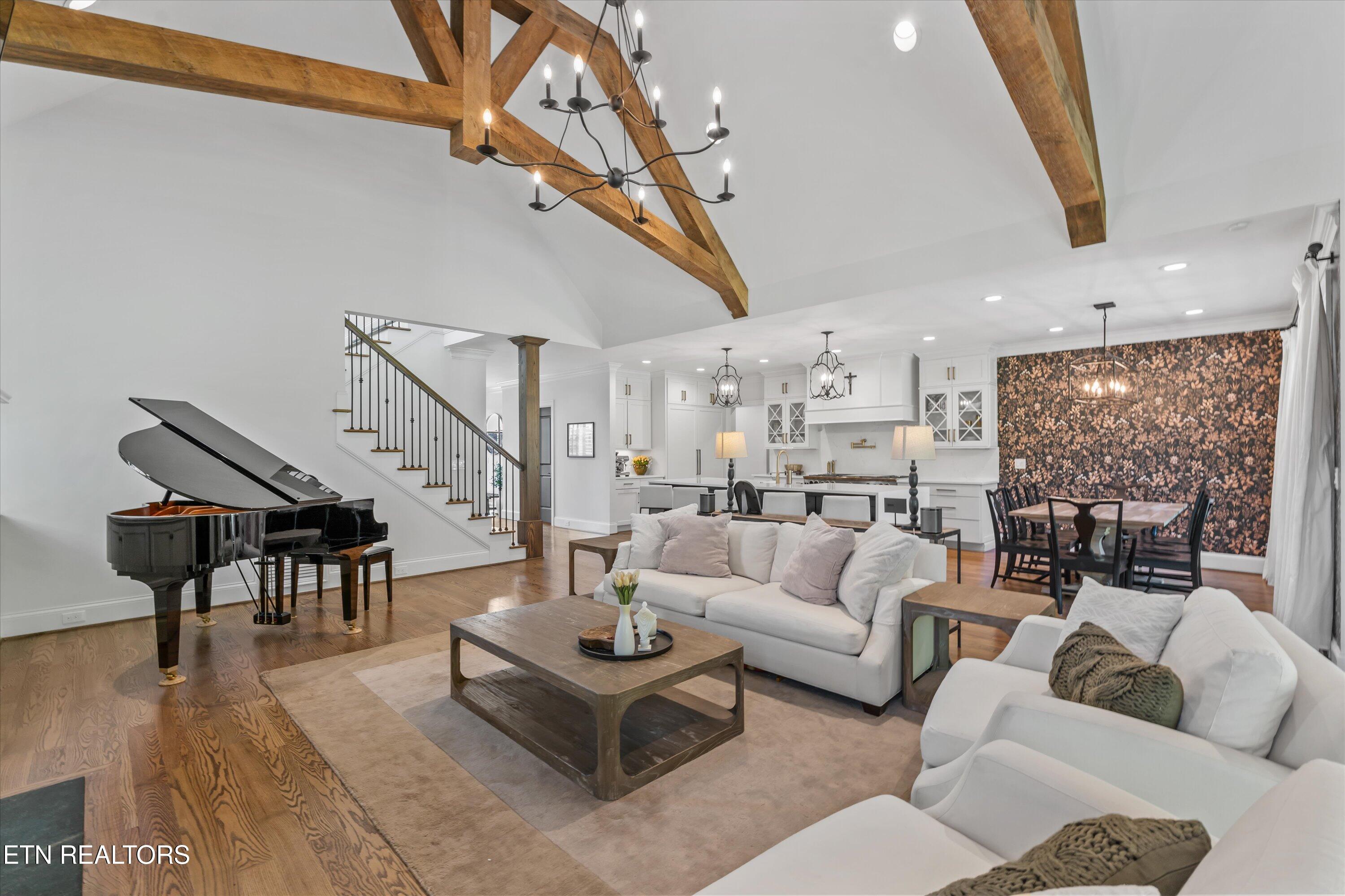 527 Larksong Drive