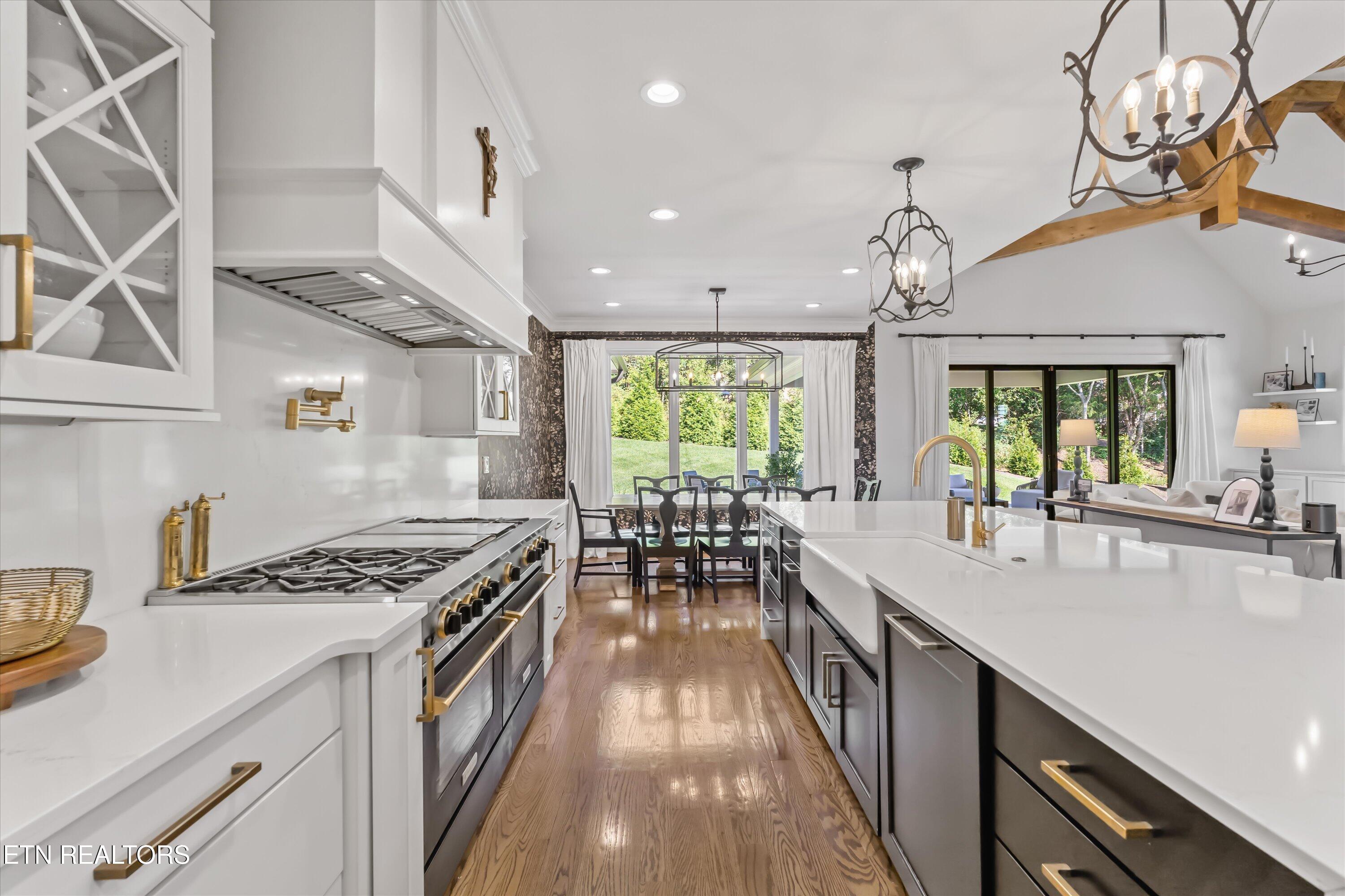 527 Larksong Drive