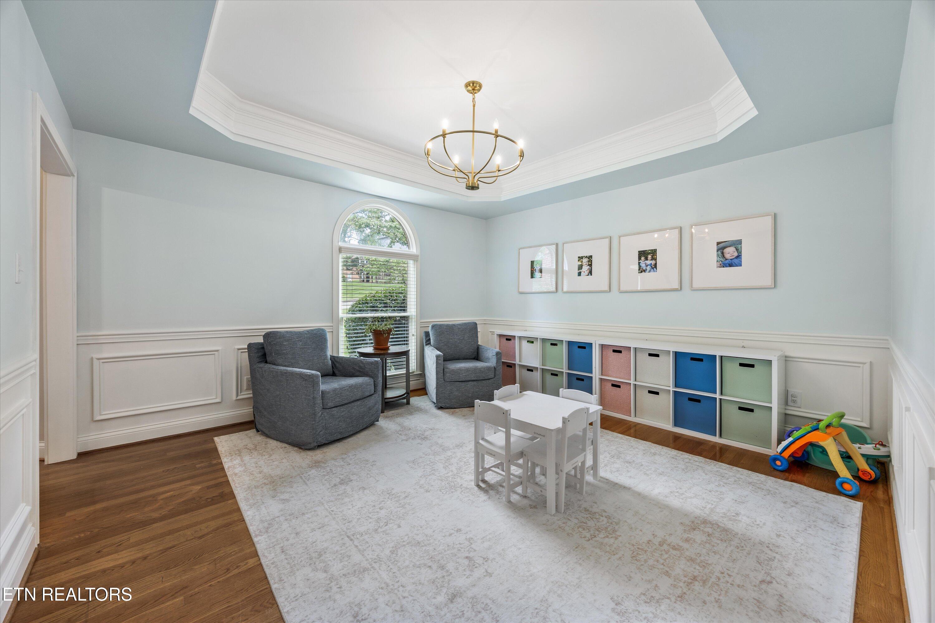11919 Burnside Place