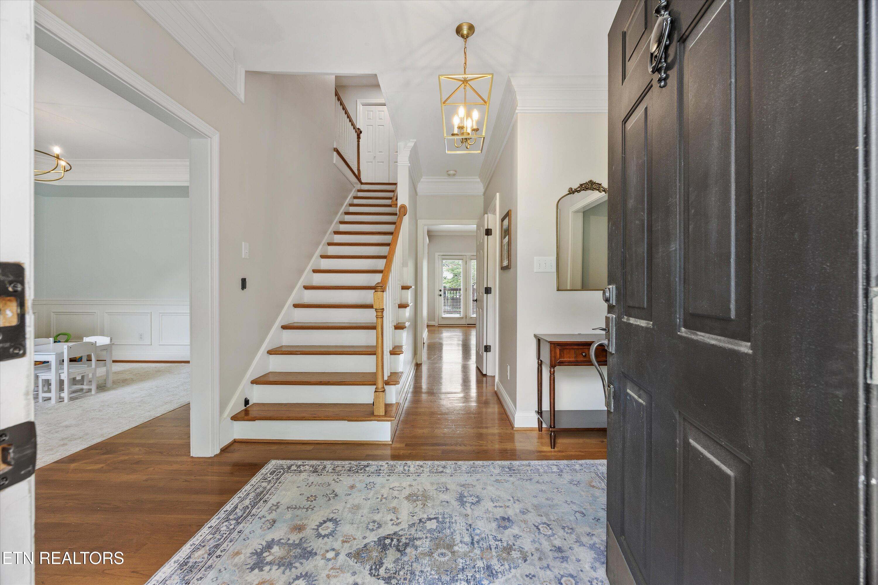 11919 Burnside Place