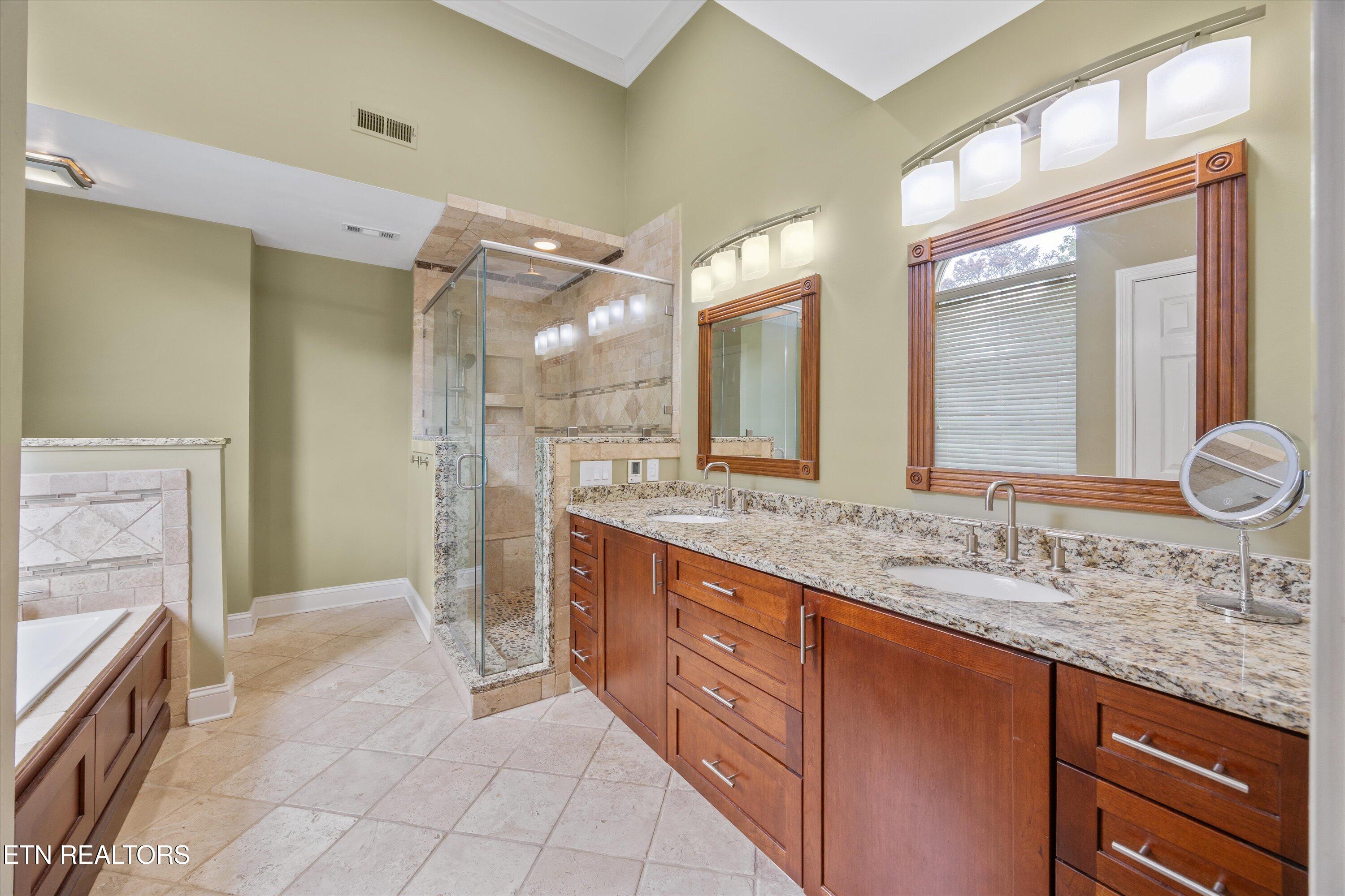 11919 Burnside Place