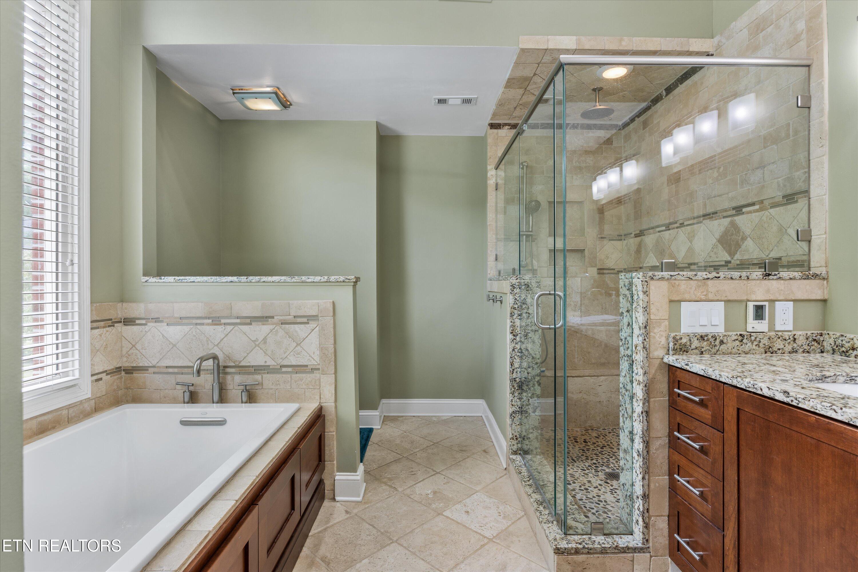 11919 Burnside Place