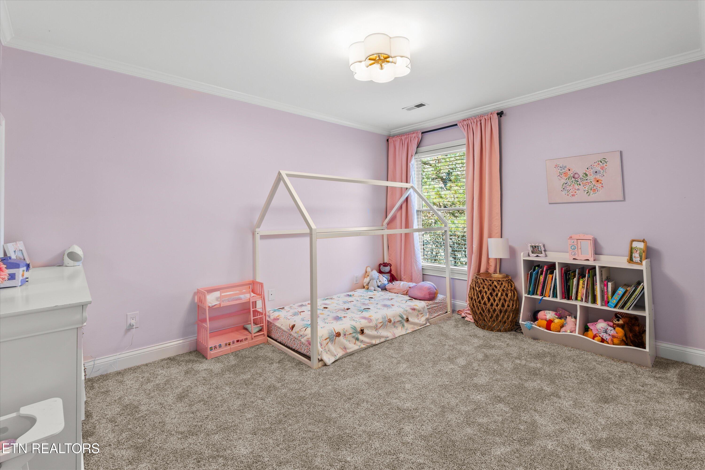 11919 Burnside Place