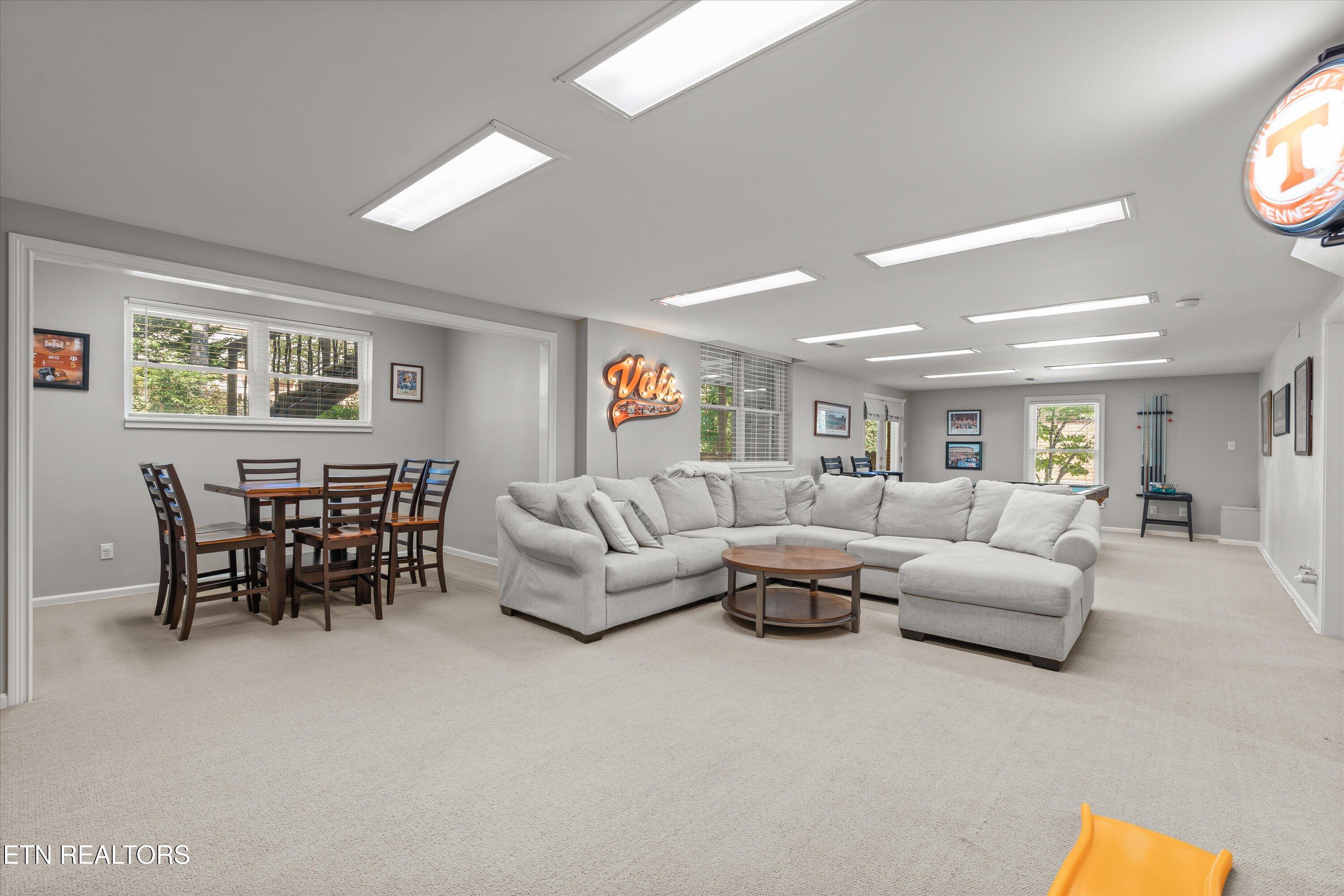 11919 Burnside Place