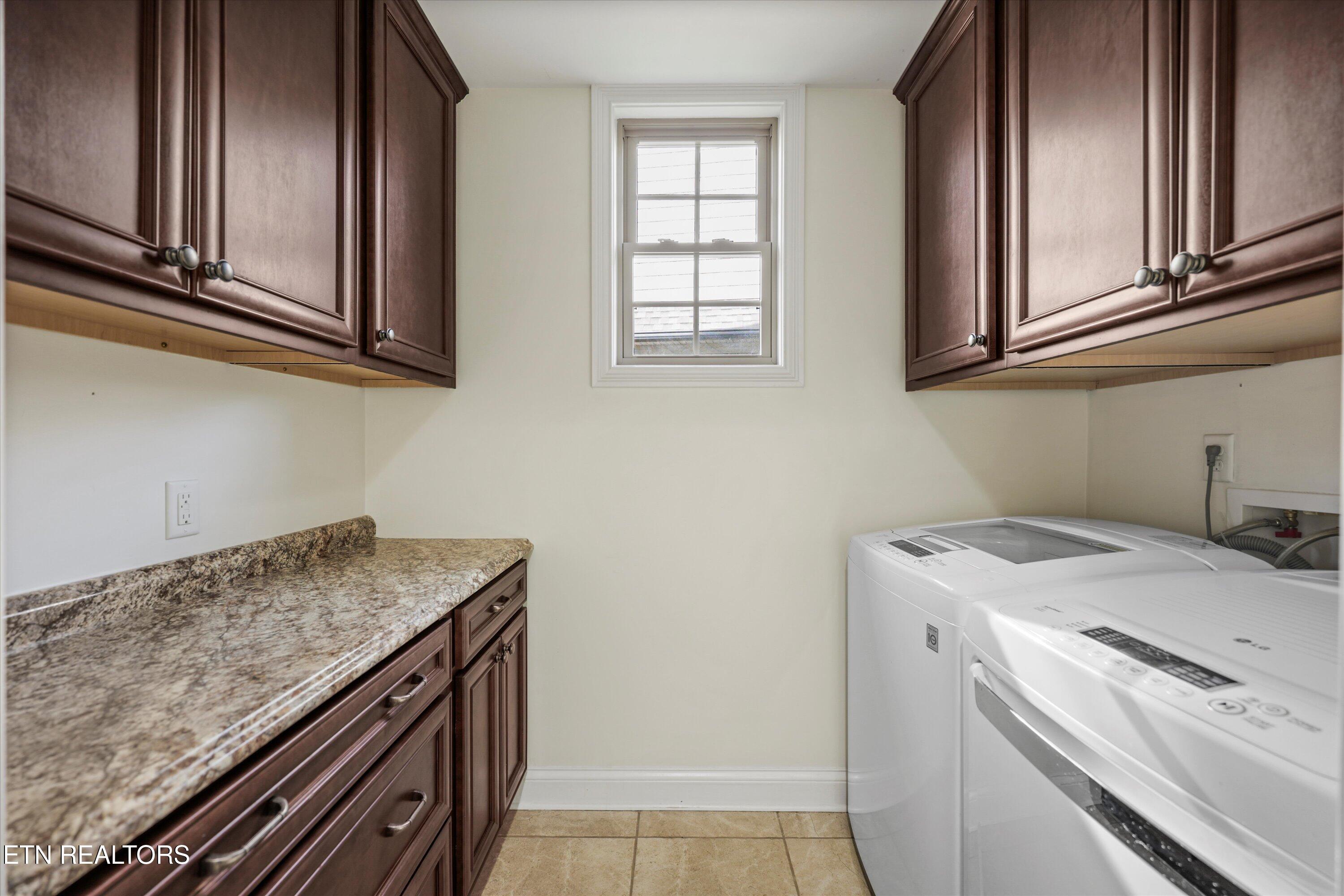 11338 Shady Slope Way