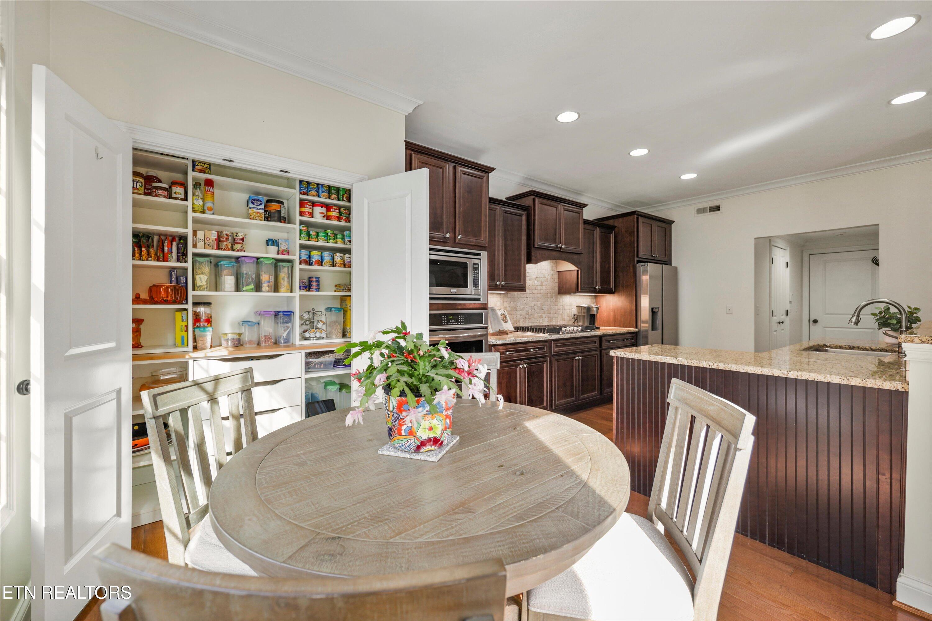 11338 Shady Slope Way