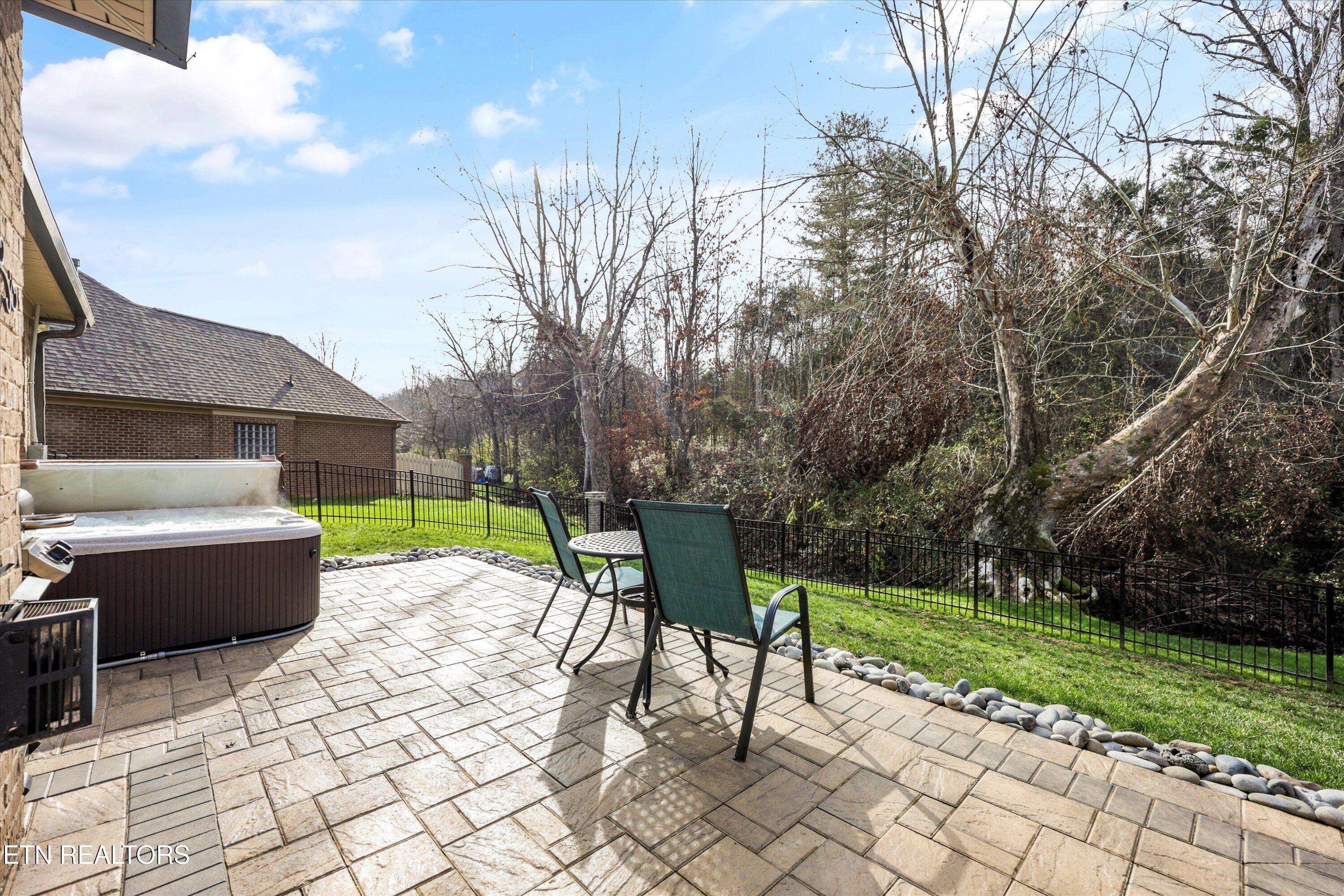 11338 Shady Slope Way