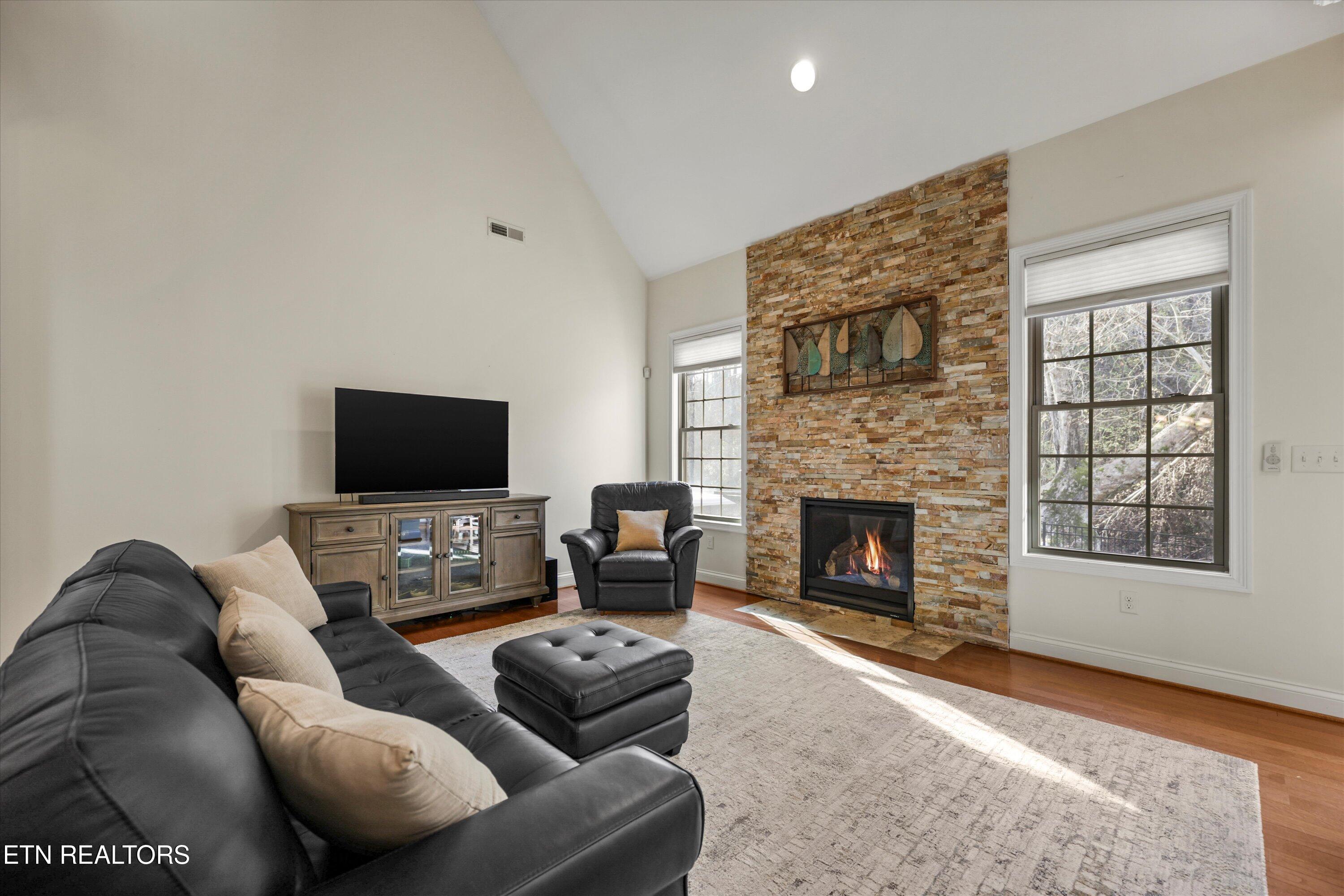 11338 Shady Slope Way