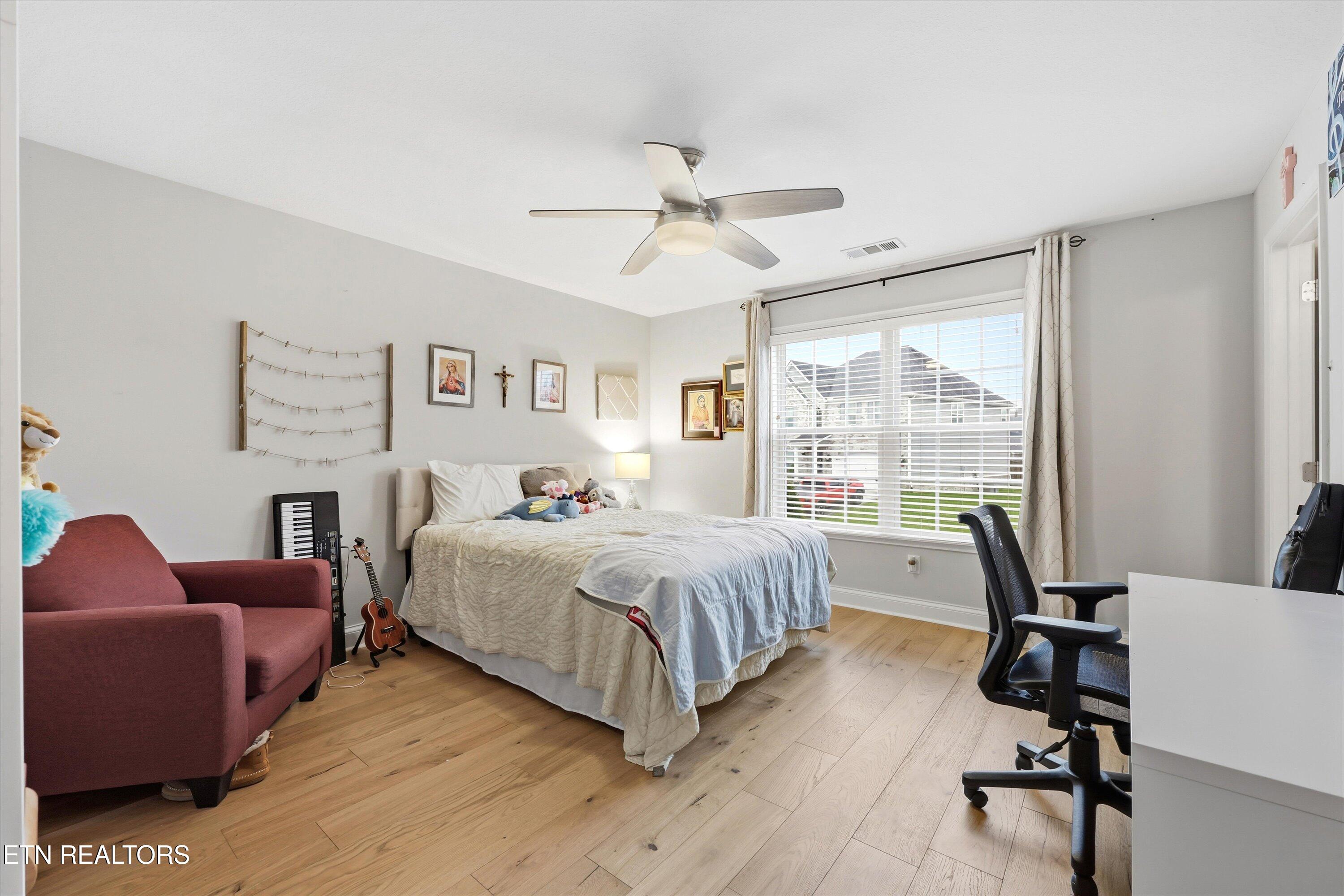 2042 Gusty Wind Lane