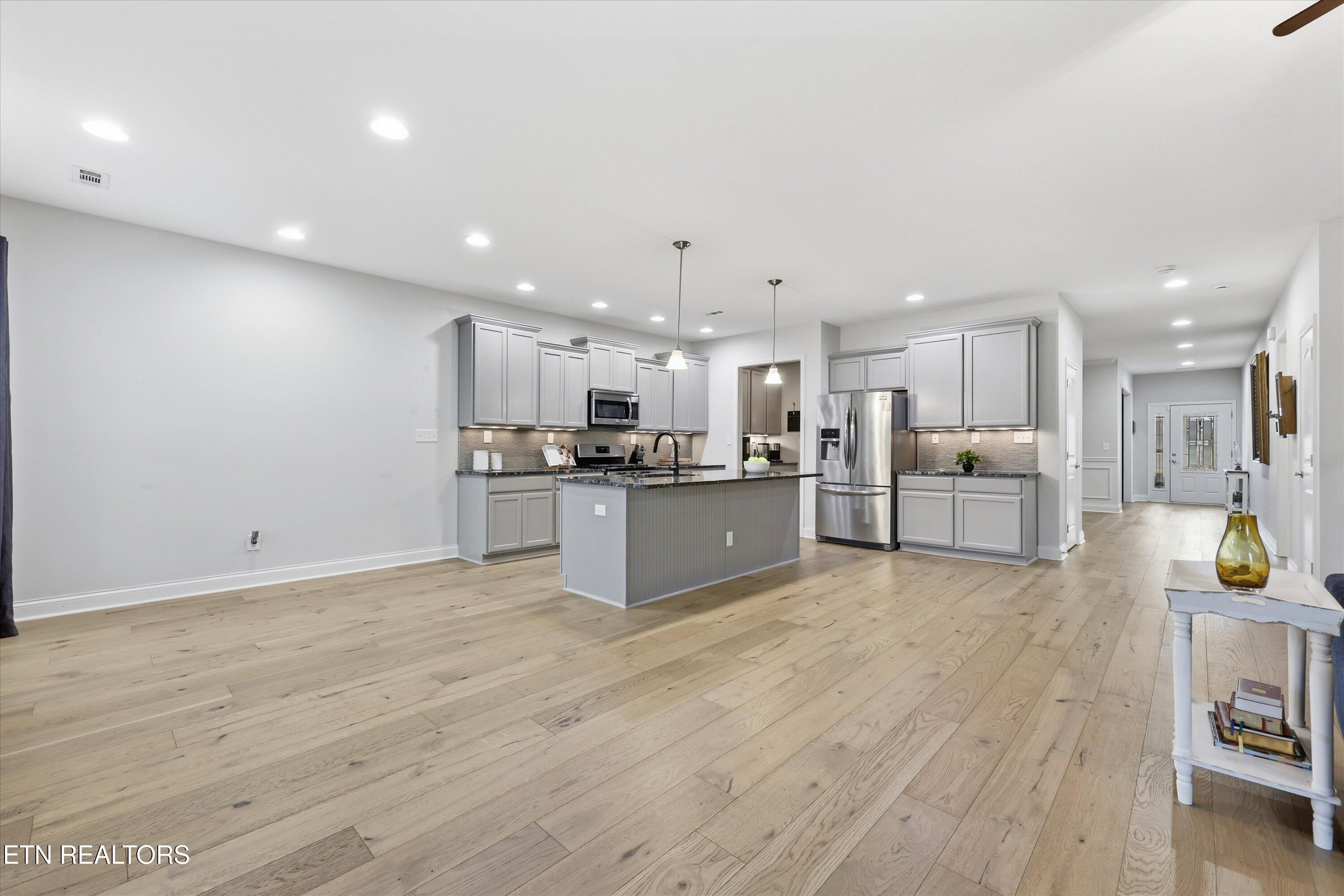 2042 Gusty Wind Lane