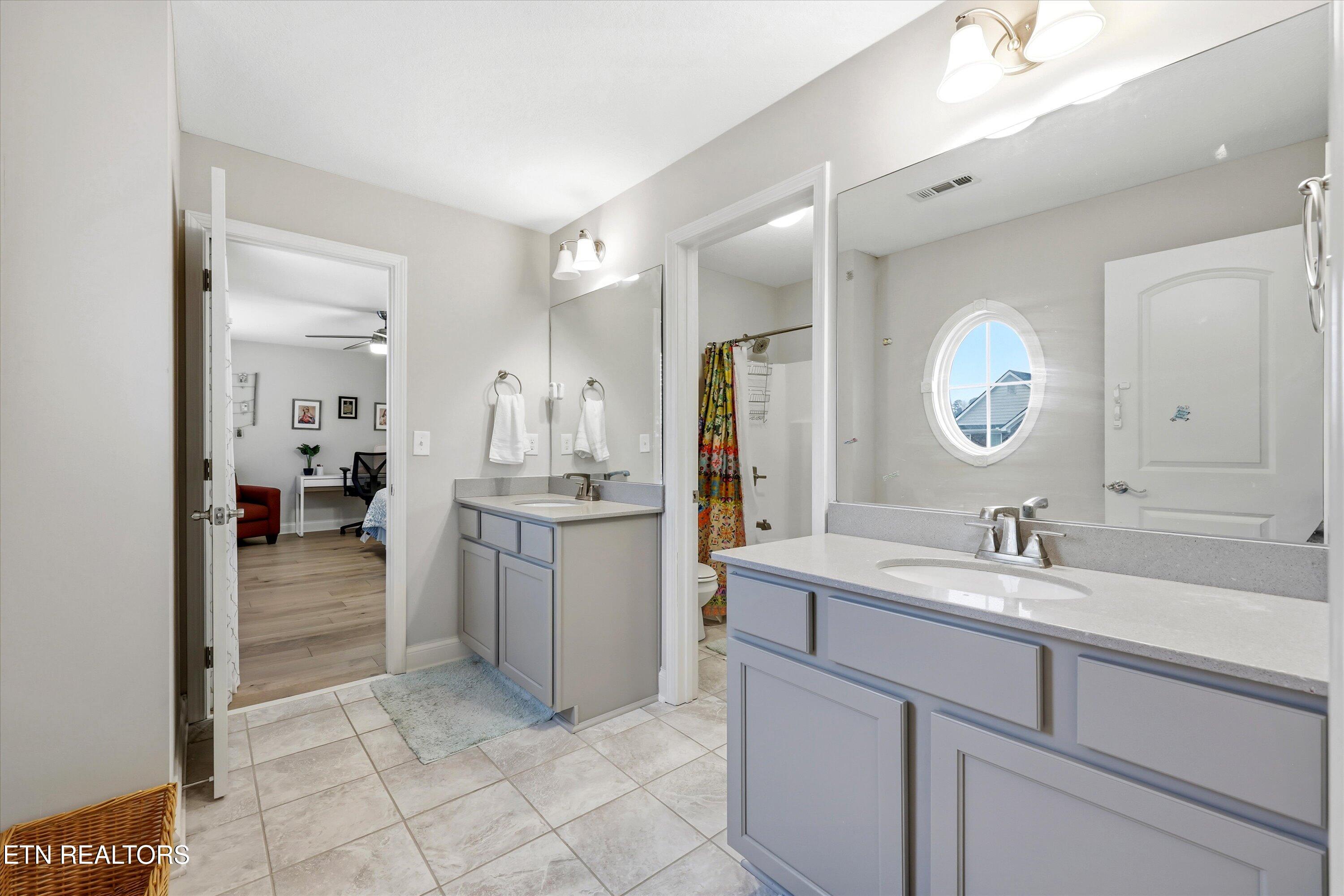 2042 Gusty Wind Lane