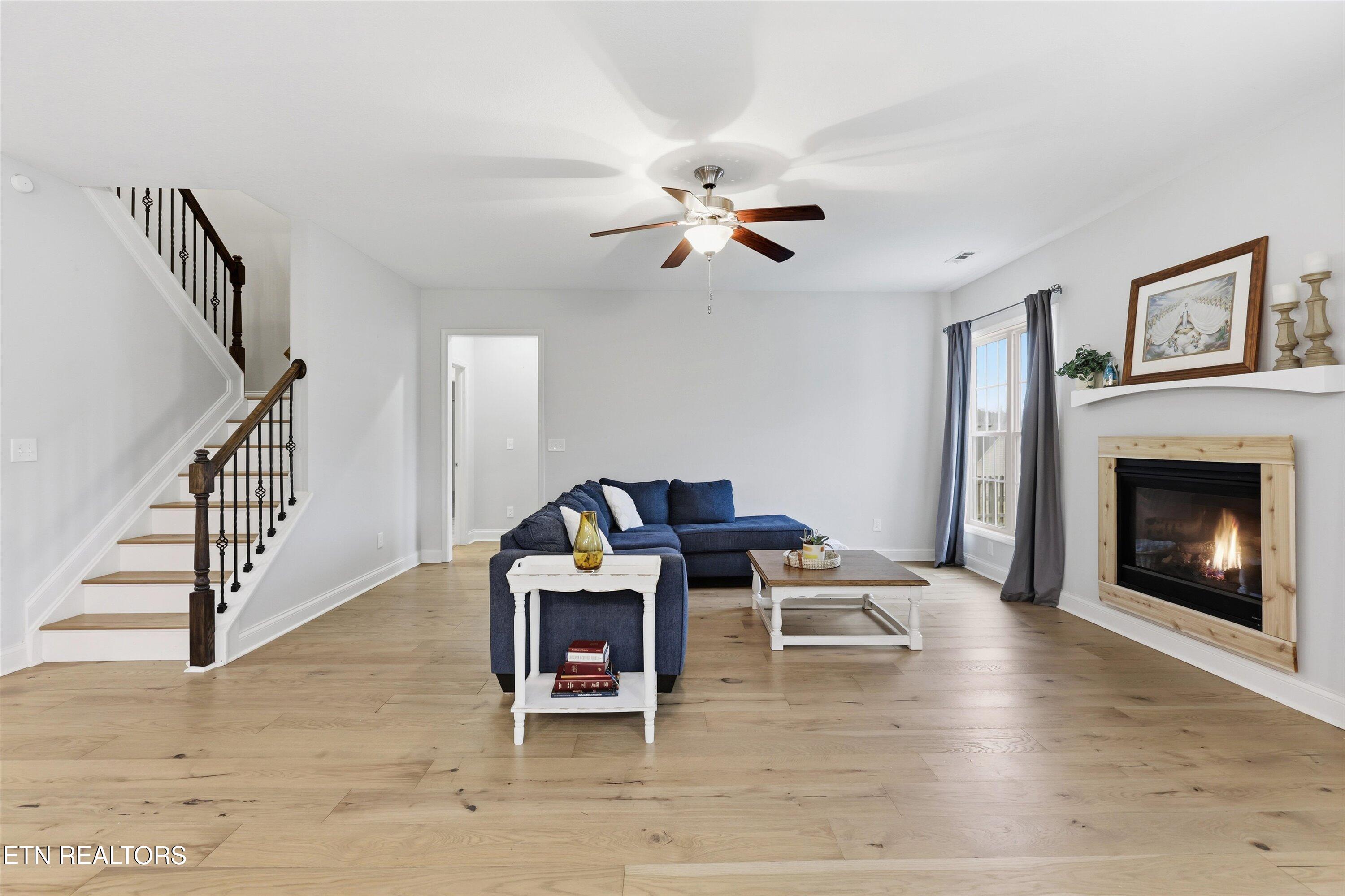 2042 Gusty Wind Lane